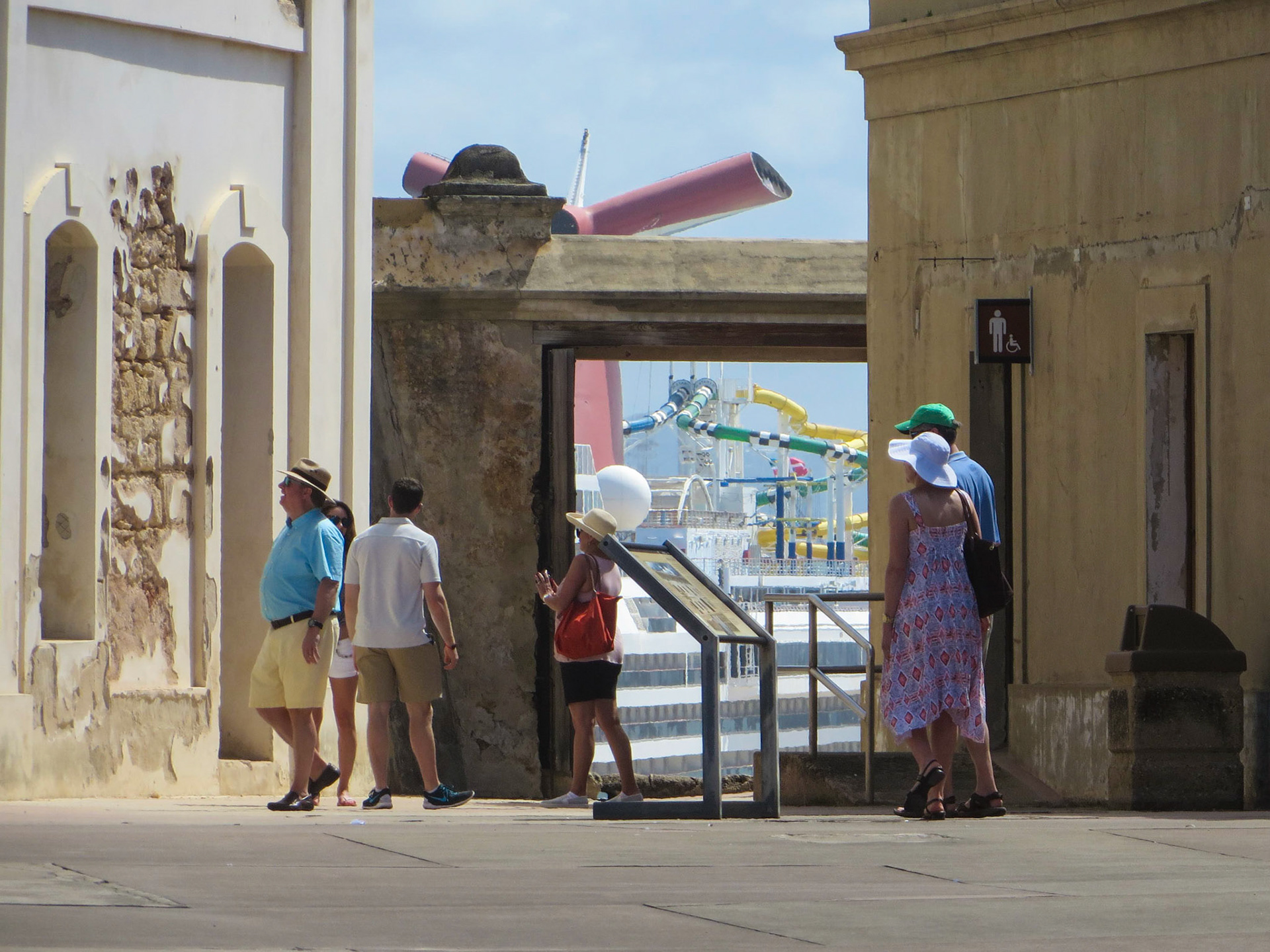 Carnival Sunshine peeks through doorway at Castillo San Cristóbal