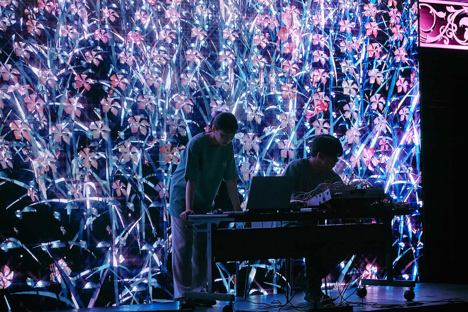 2021 0 // 2021 Public Visuals Tokyo x TDSW, Tunnel Tokyo, Tokyo (JP)