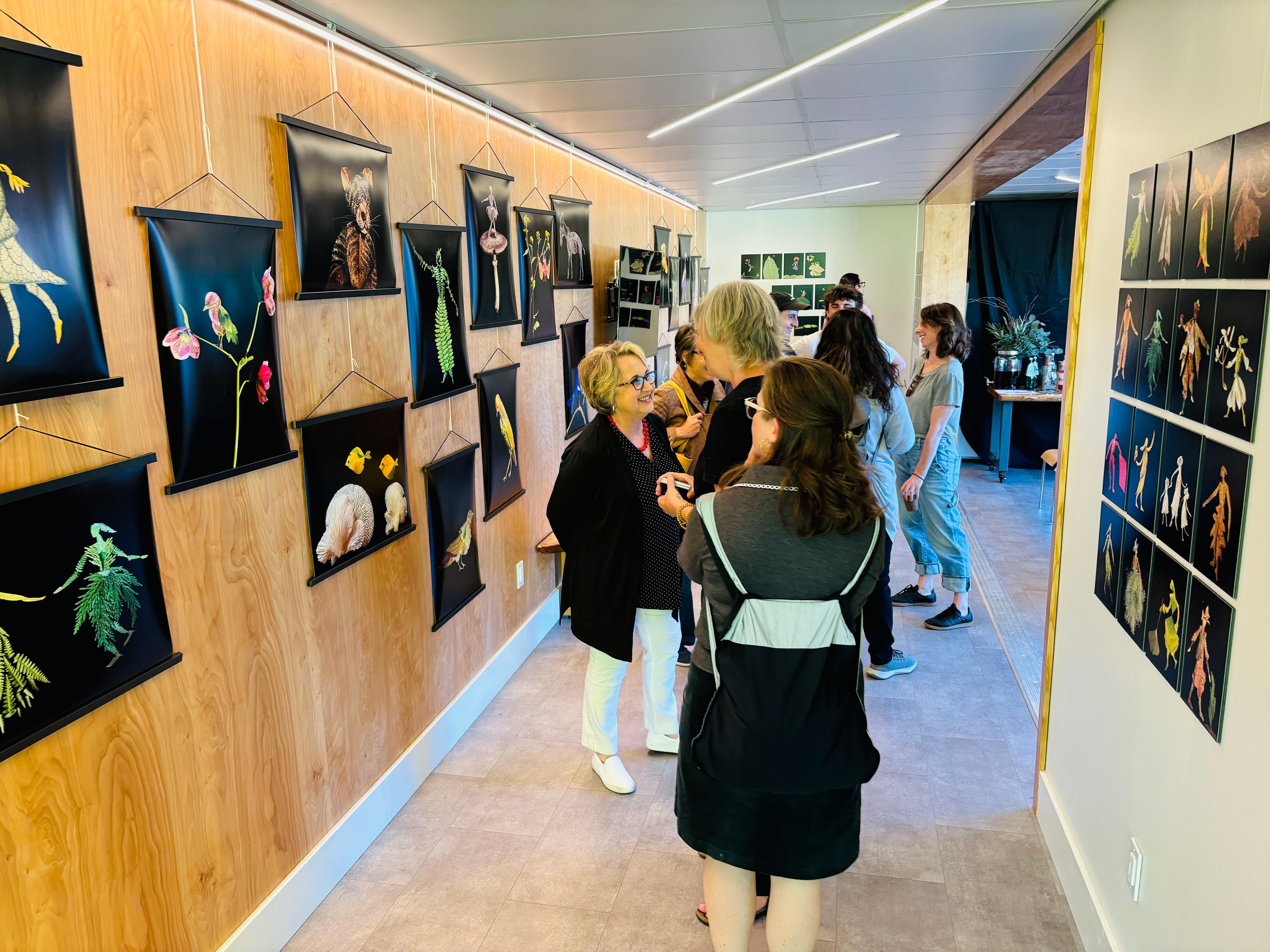 CLASSROOM INTO ART GALLERY