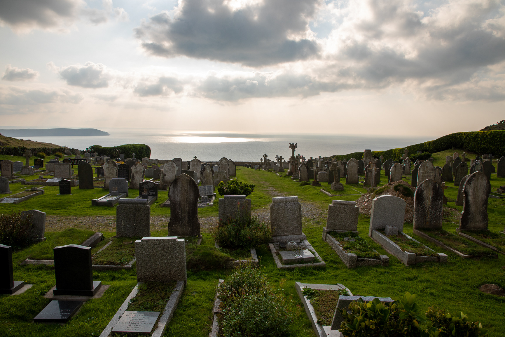 Walking out to Morte Point