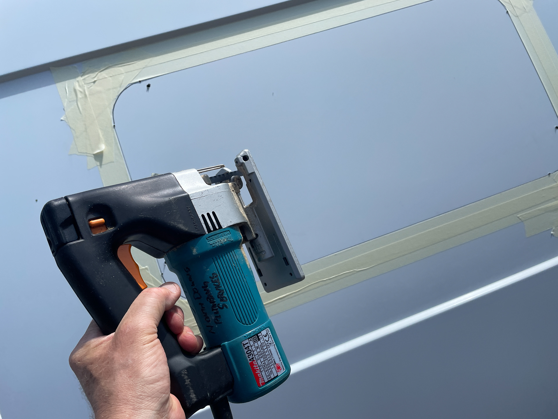 Then out with the jigsaw with fresh hss cutting blades