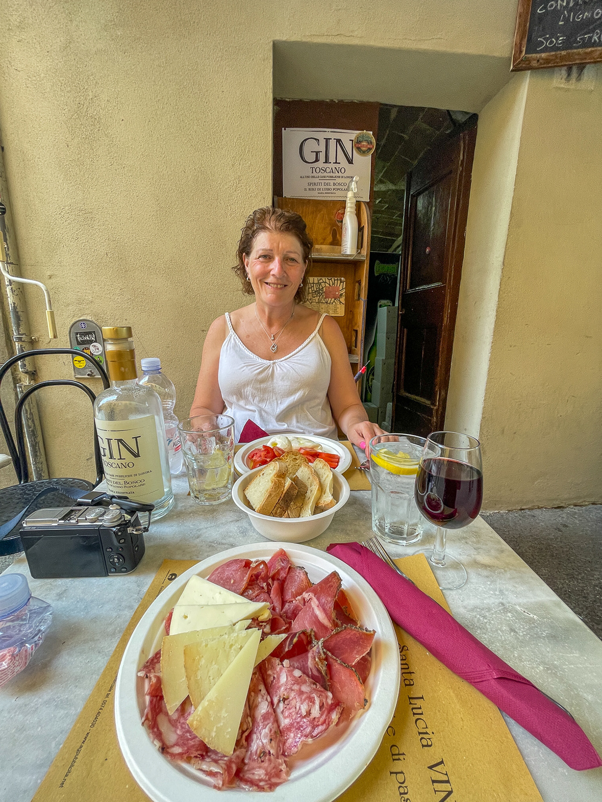 Lunch in Volterre