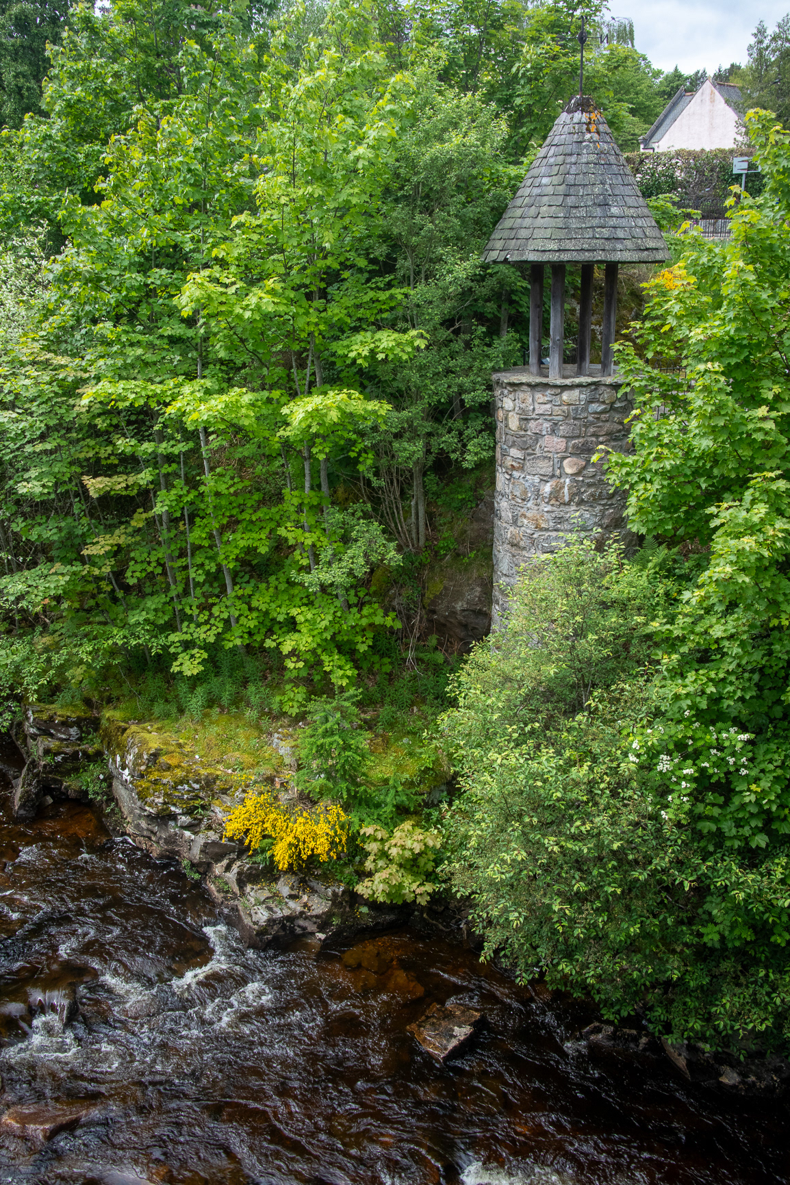 Around Braemar