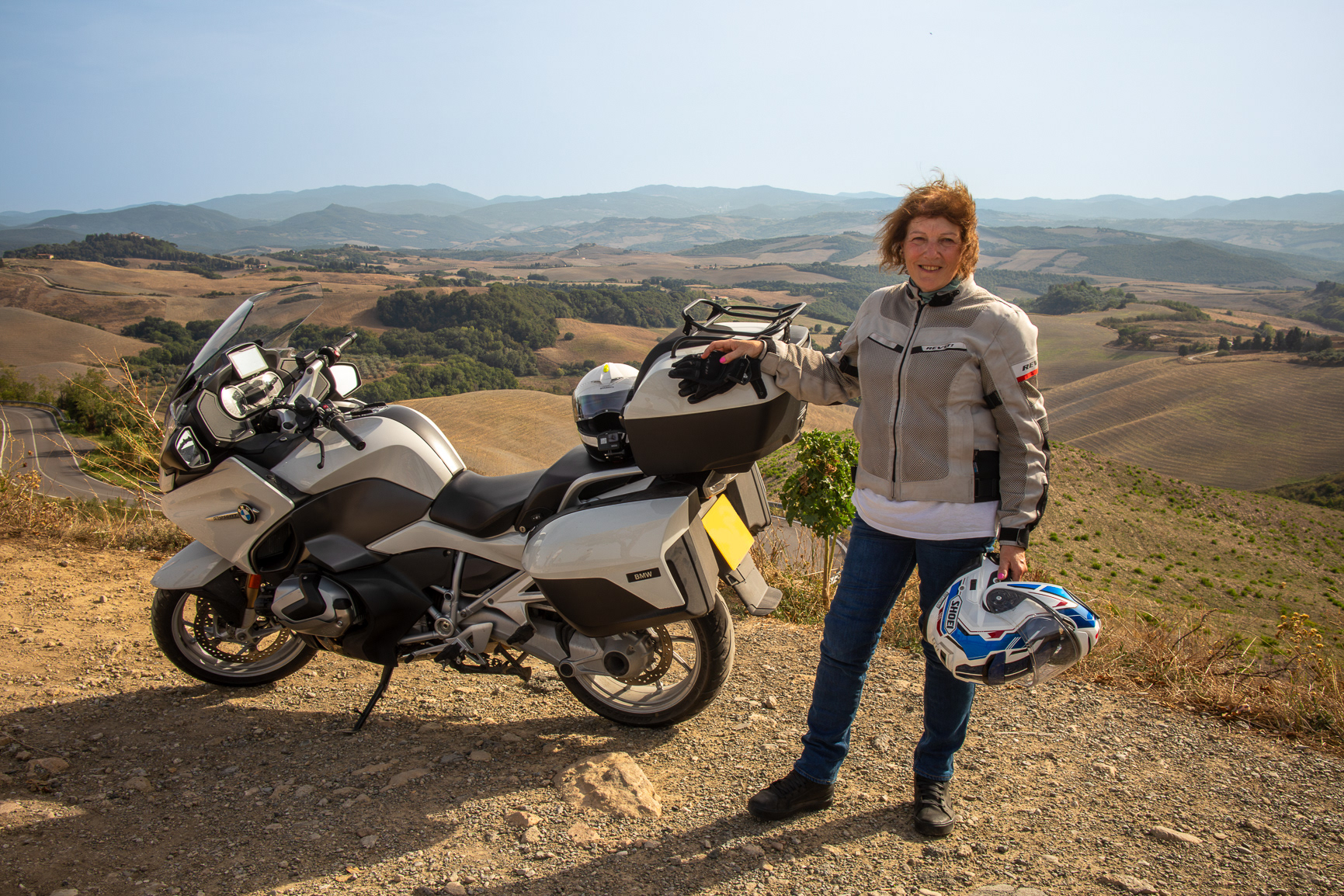 Leaving Volterre on the SS 68 di Val Cecina