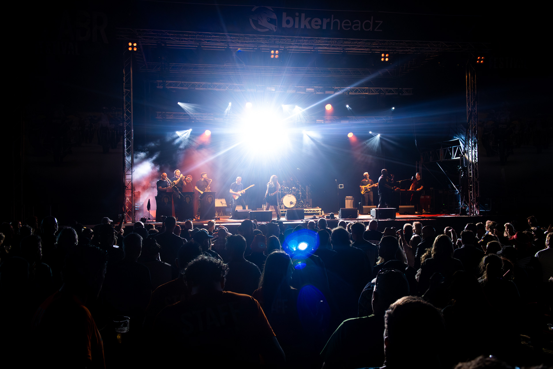 Detroit Soul Collective delivered a set loaded with iconic tunes!