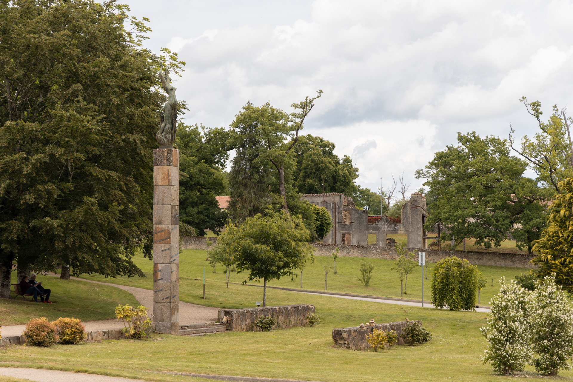 Leaving for the Atlantic Coast, we stopped at Orador sue Glane, not the first time I've visited, but the first time I took a walk about and contemplated the horrors.