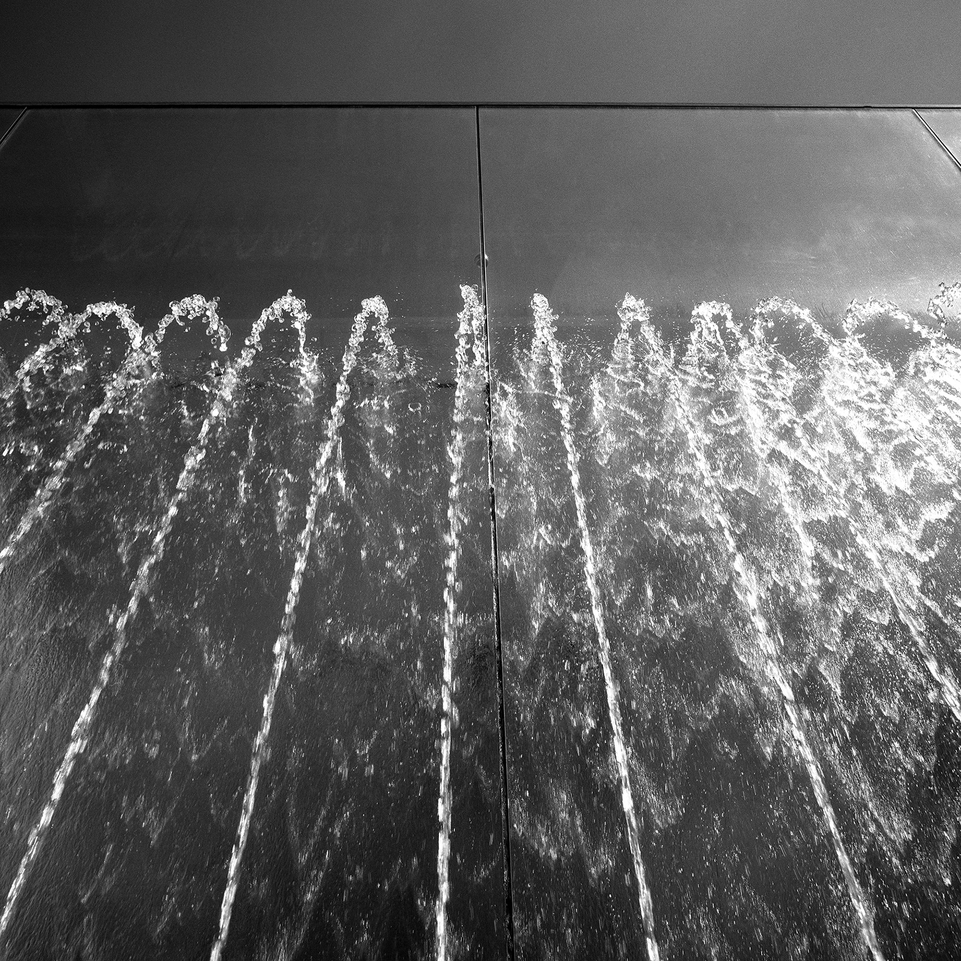 Fountain at the Apple store