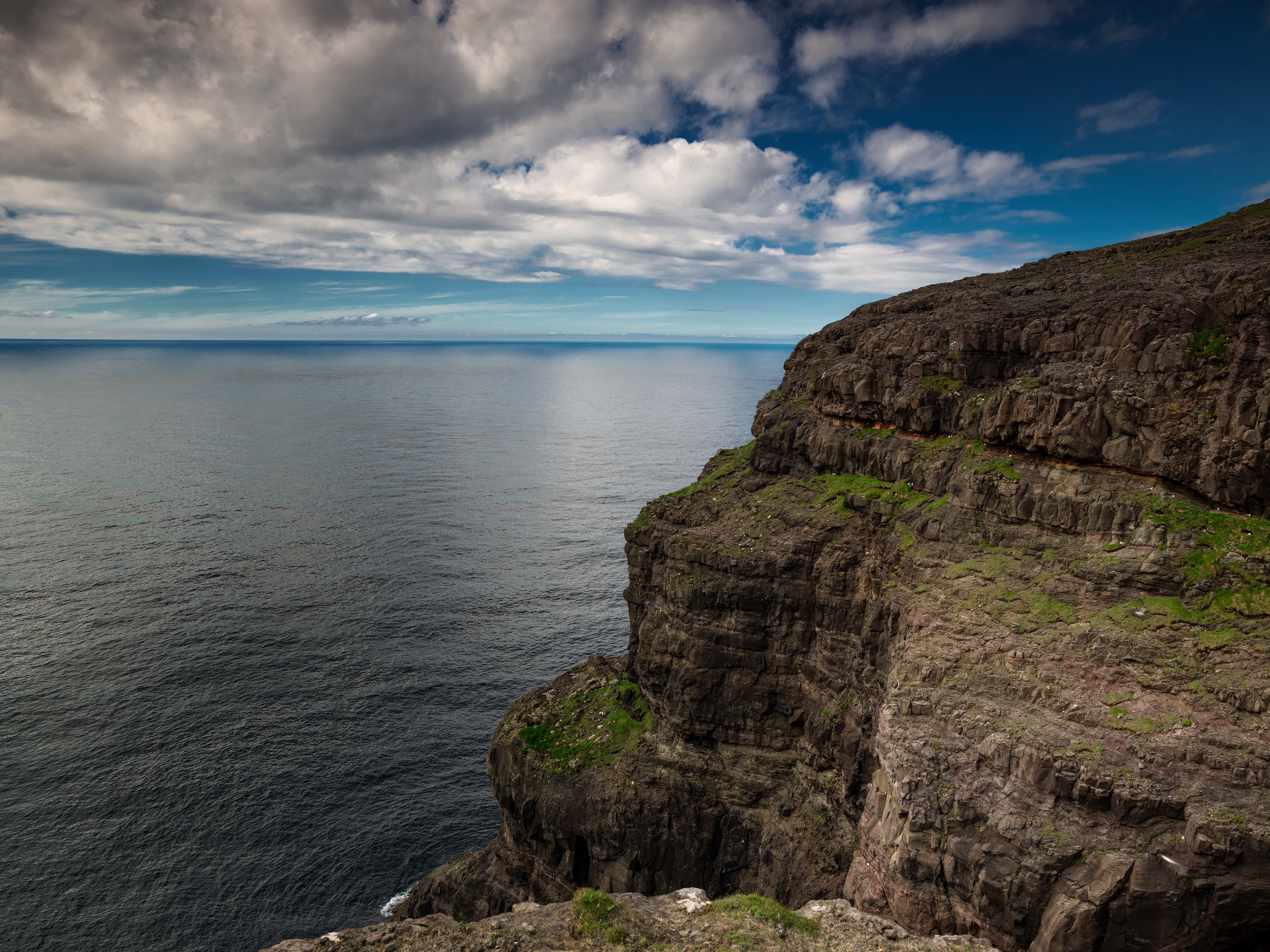 The wide ocean near Eidi
