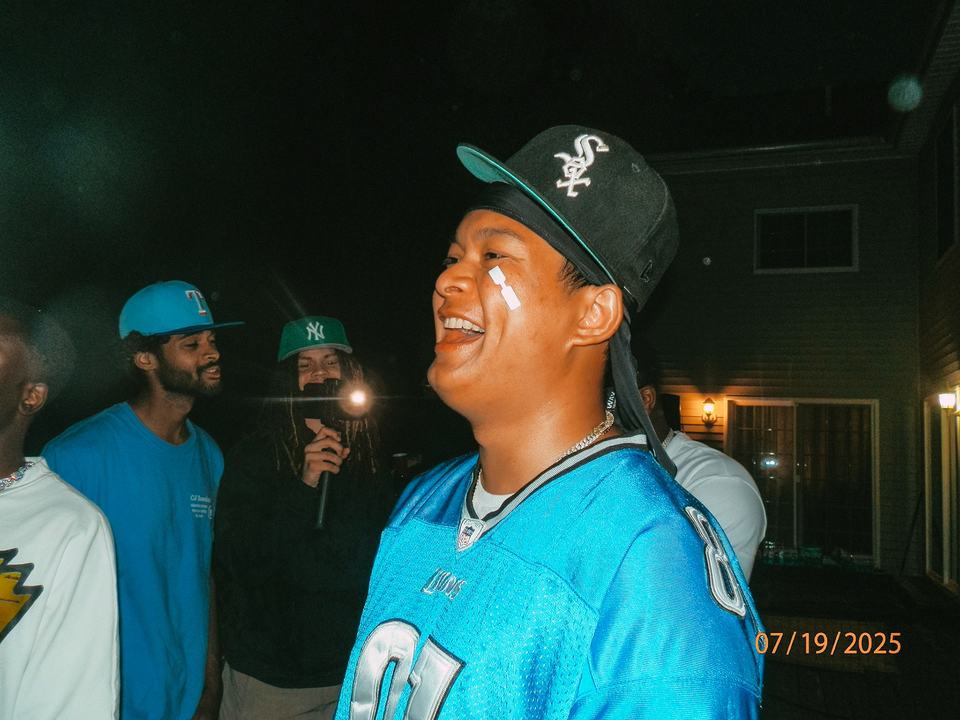 OLYMPUS DIGITAL CAMERA