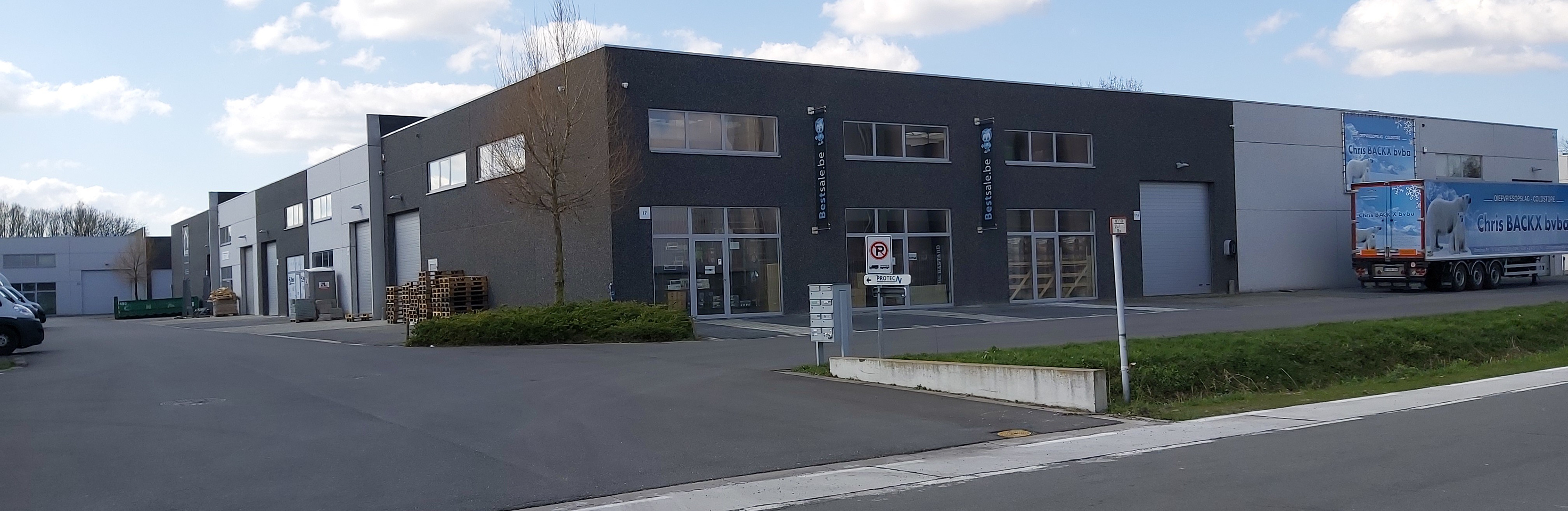 Bedrijvenpark BRAAKAKKER, Damstraat 13-15-17-19-21 te Wetteren - 37 Entiteiten - Syndicus sedert 12 februari 2020 - AV periode 01-15 februari - Braakakker@VastgoedbeheerDeVuyst.be