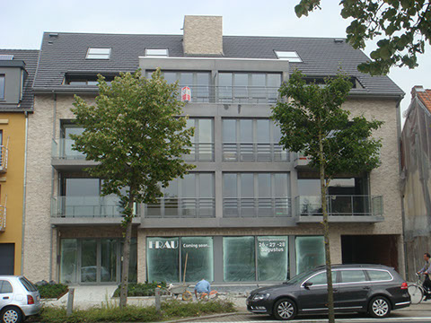 Residentie ARTHUR, Dorp West 112 te Lochristi - 8 Entiteiten, 11 Gar/Par/SP - Syndicus sedert 7 juli 2011 - AV periode 01-15 september - Arthur@VastgoedbeheerDeVuyst.be