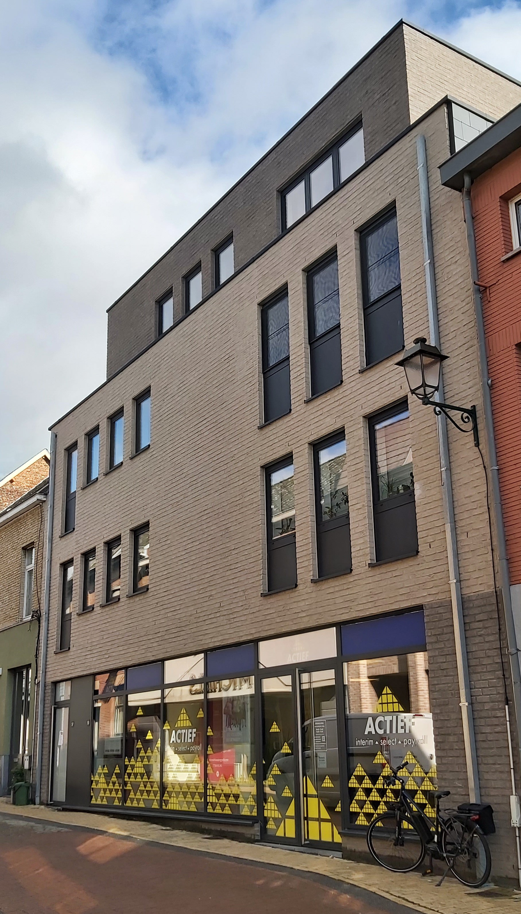 Residentie ARIJS, Florimond Leirensstraat 57-59 te Wetteren - 7 Entiteiten, 10 Gar/Par/SP - Syndicus sedert 10 oktober 2013 - AV periode 01-15 maart - Arijs@VastgoedbeheerDeVuyst.be