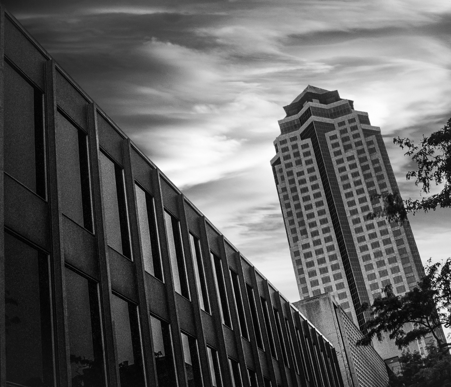 801 Grand