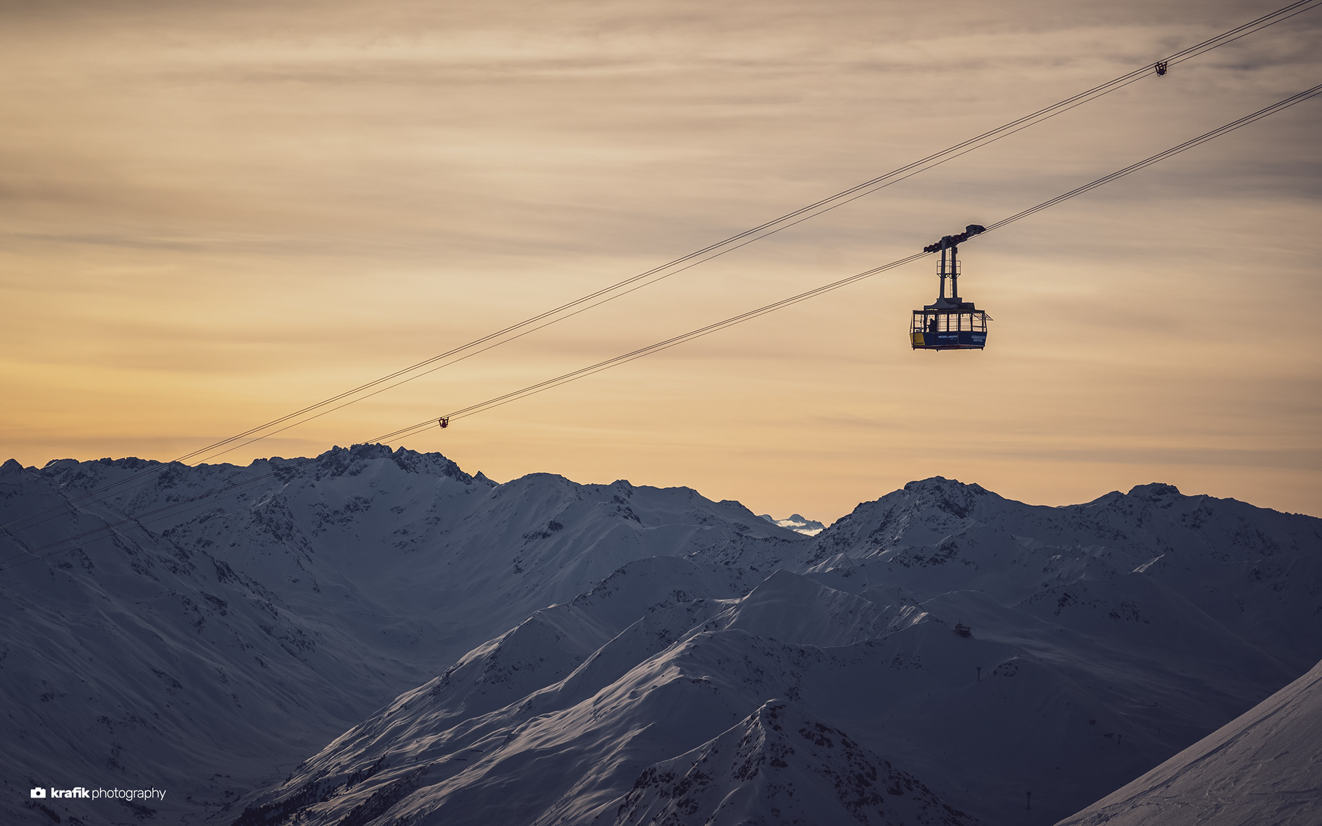 Cable car - Skiresort Parsenn Davos Switzerland