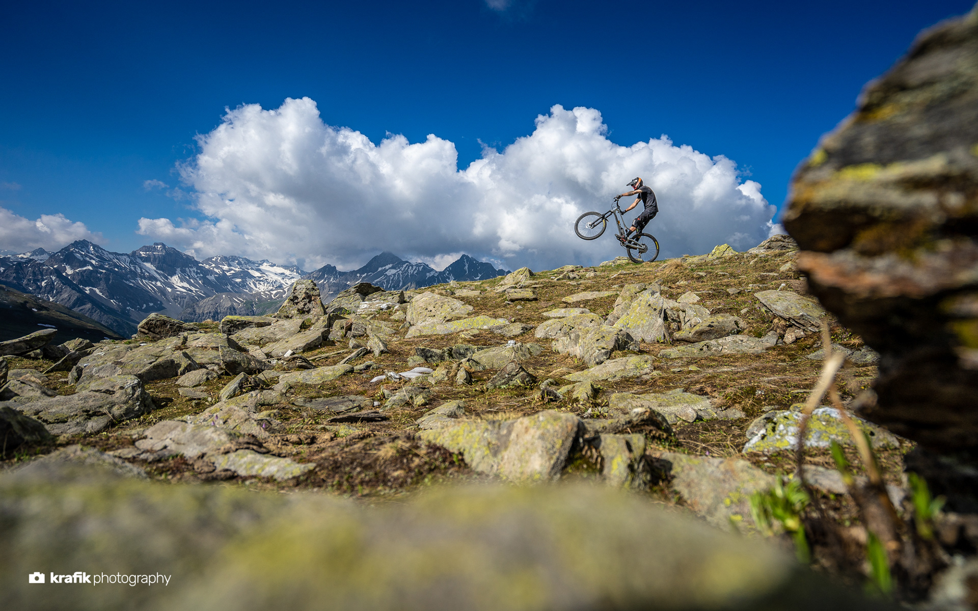 Mountainbiker - Epic Trail Jakobshorn Davos Switzerland