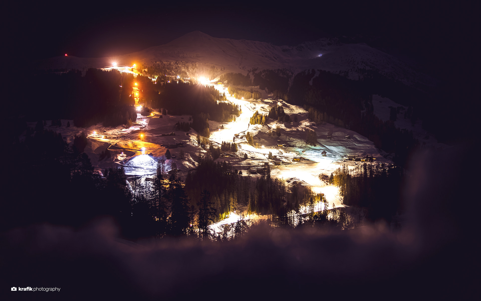 Night Skiing - Skiresort Rinerhorn Davos Switzerland