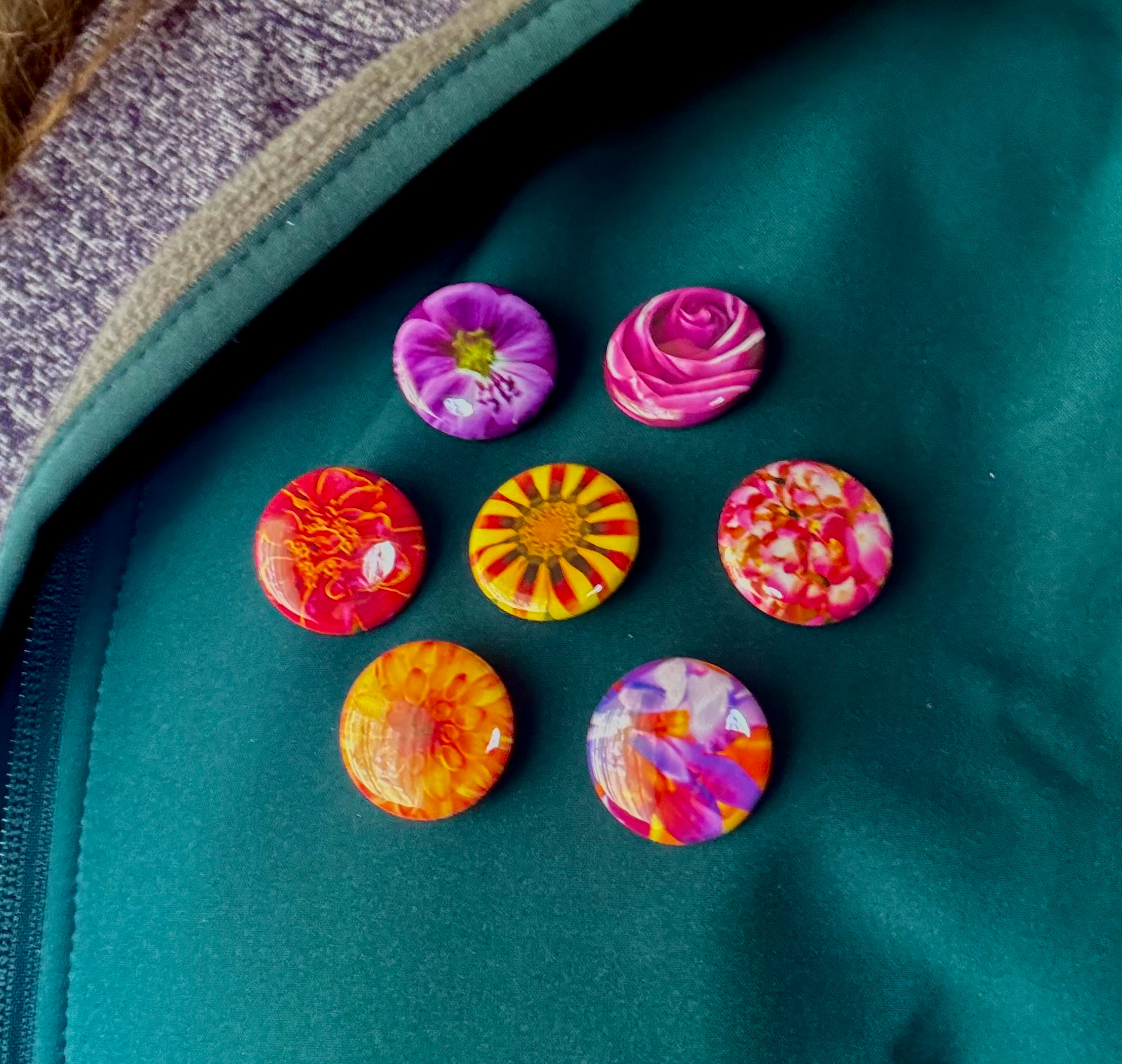 button lapel pins