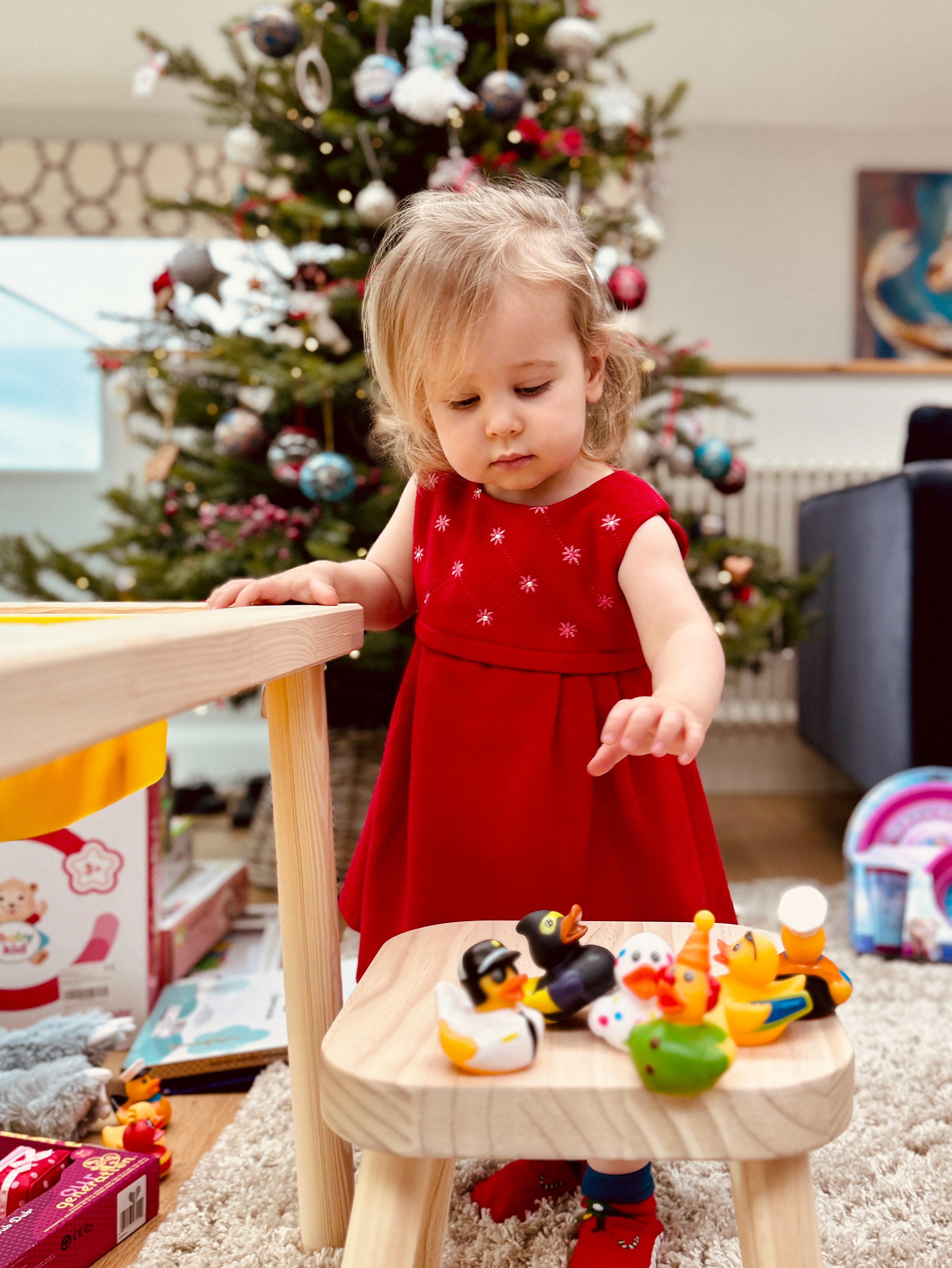 Coral Christmas December 2023