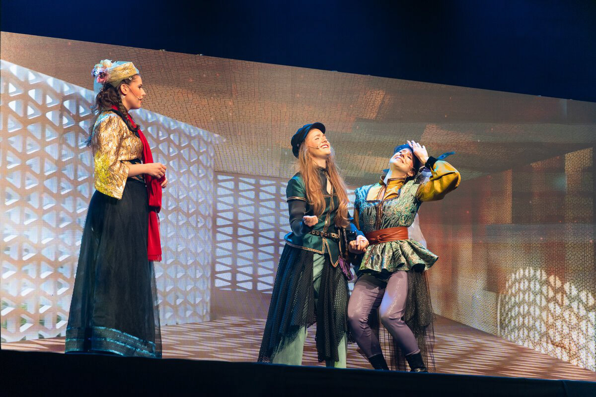 Samt & Seide, Operette | LED Visuals Design