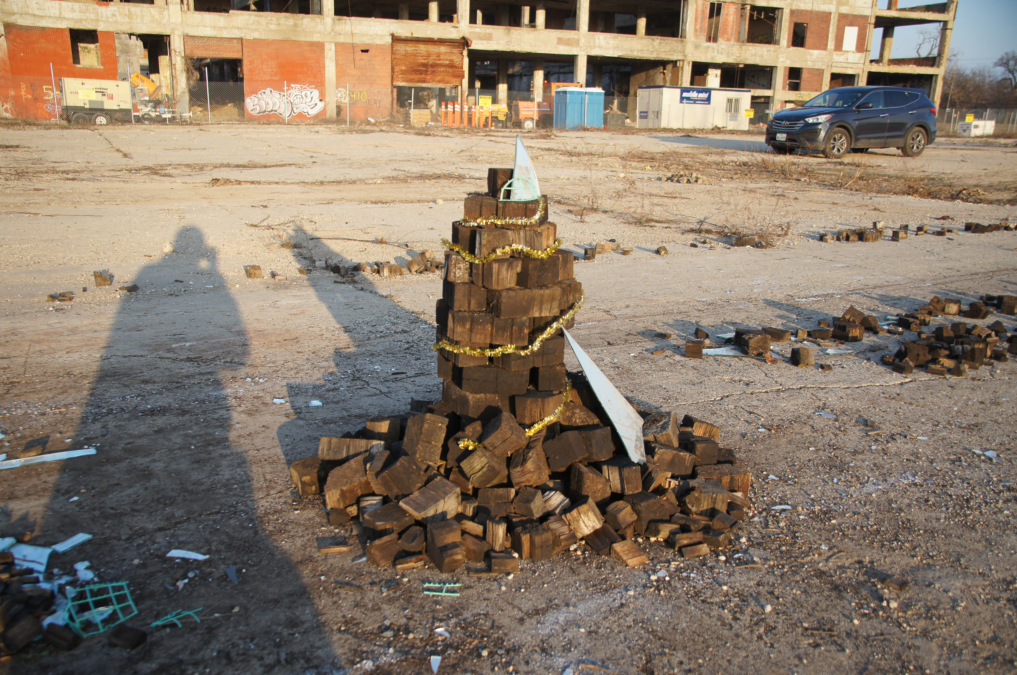 Someone came by and dressed up the monument.