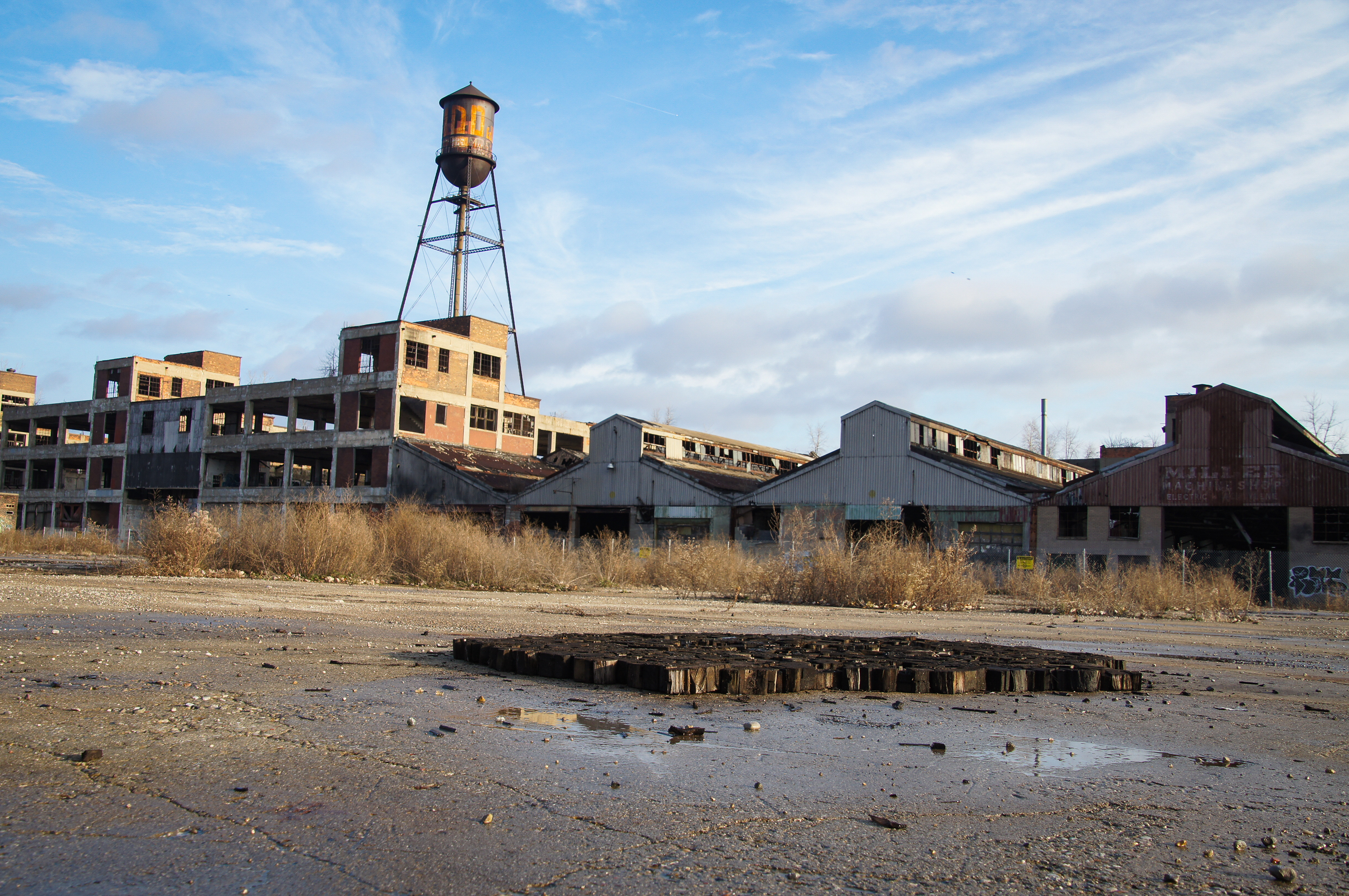 Section of the Packard Plant in the distance. Set to be demoed in early 2023