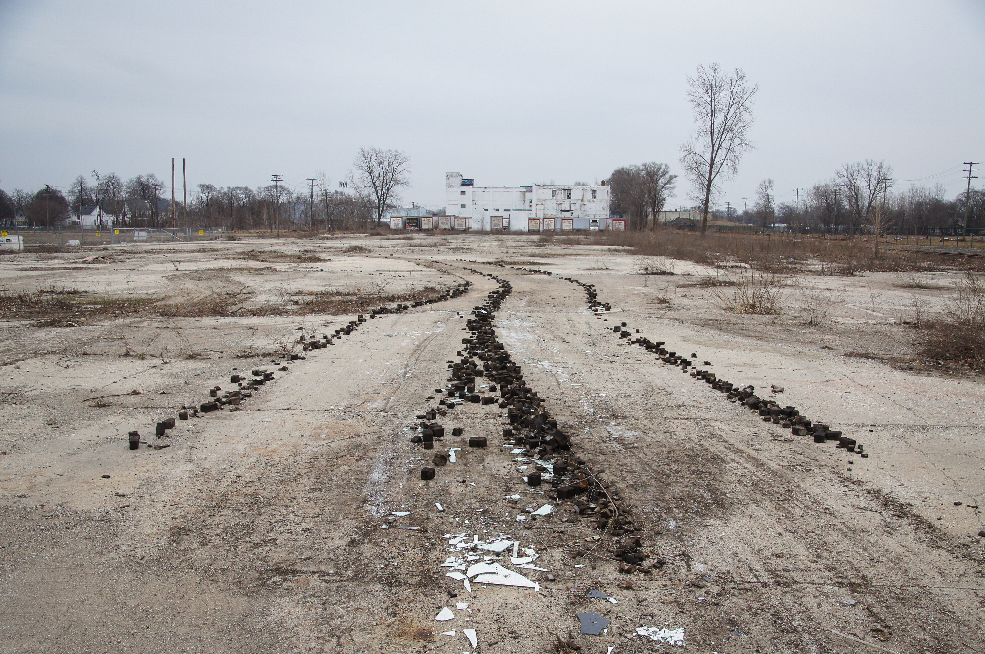 On march 1st the piece was run over with a bulldozer by the city in order to clean up the field for a press conference.