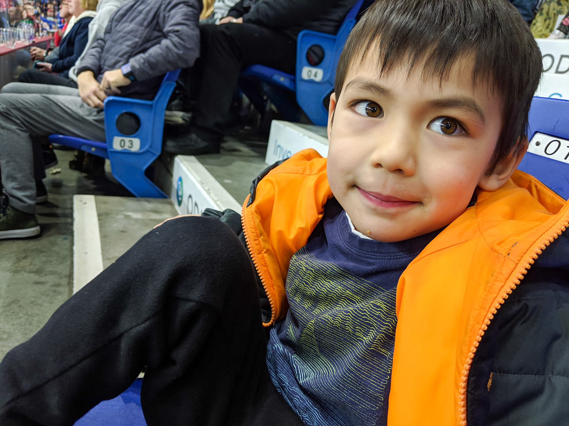 While the girls were away in China, daddy and Jackson went to see a Vancouver Giants game.