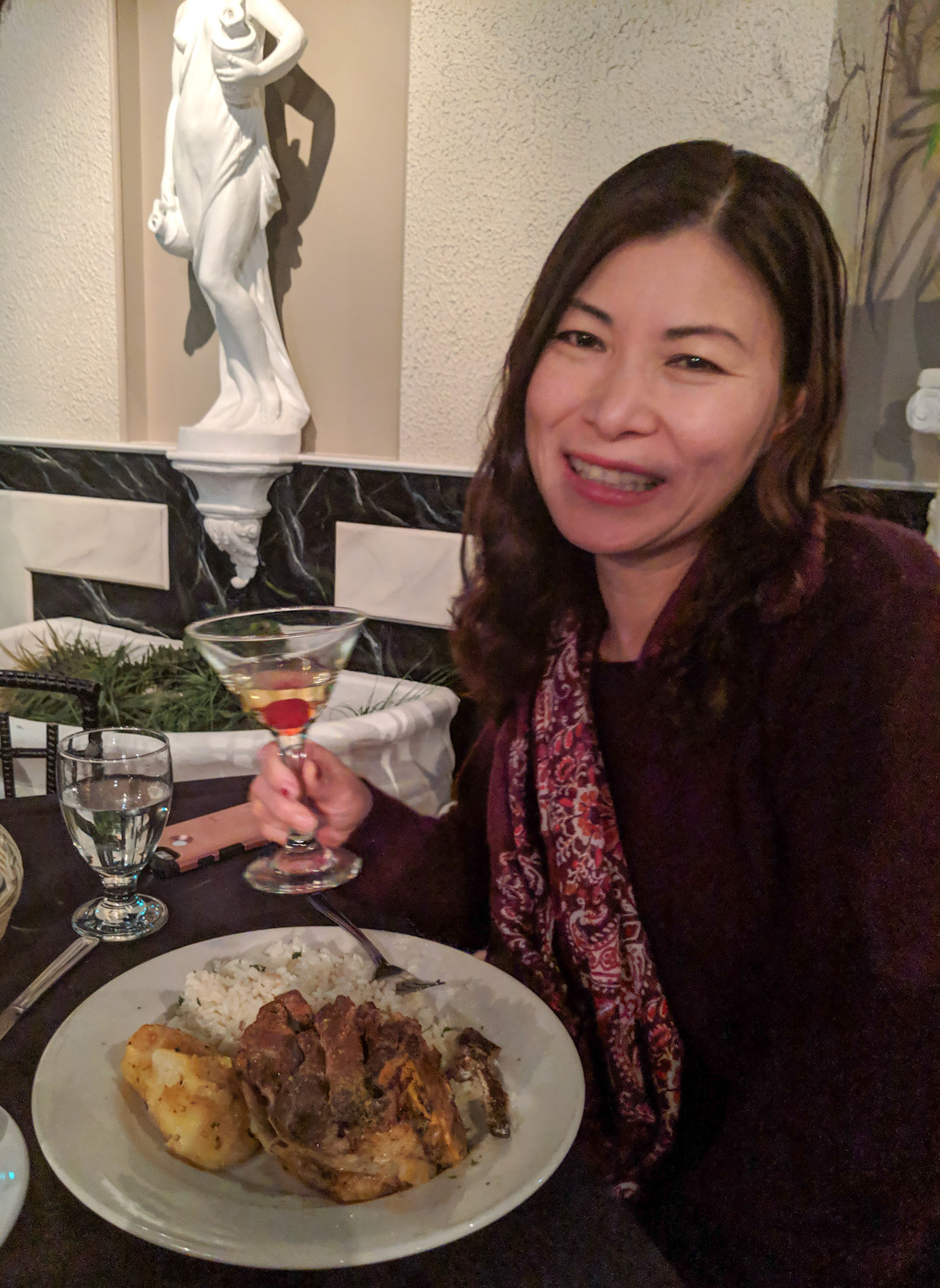 The girl guildes had a valentines day baby sitting program so I signed up all the kids and made a reservation at our favourite greek restaruant.  Everything was setup a month in advance for a great valentines day, then that week the entire family got sick and me and Junli were both really sick that day, we still went because we don't get the chance to go out very often but both of us really just wanted to go home and sleep.