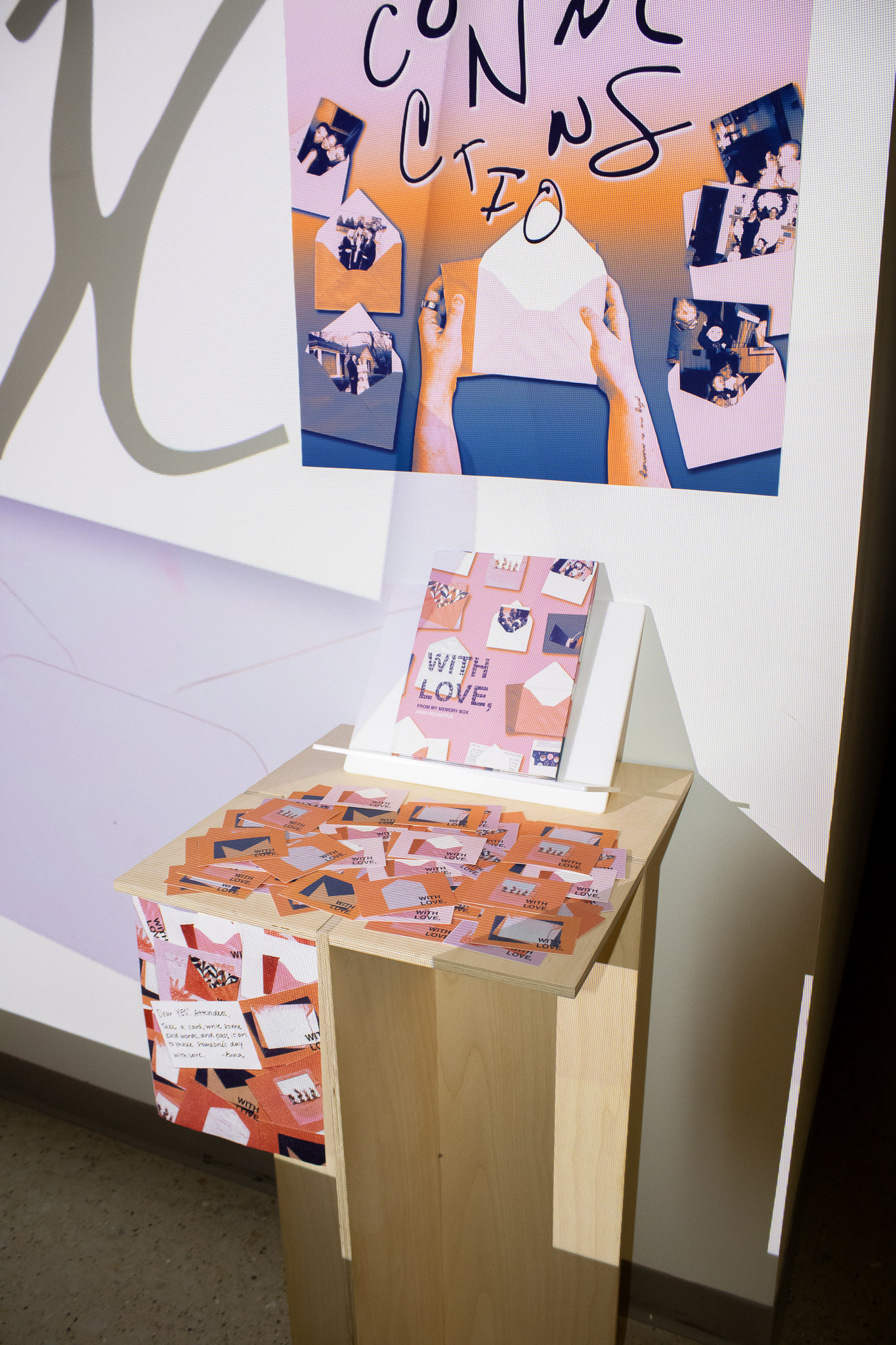 YES! Exhibition Display