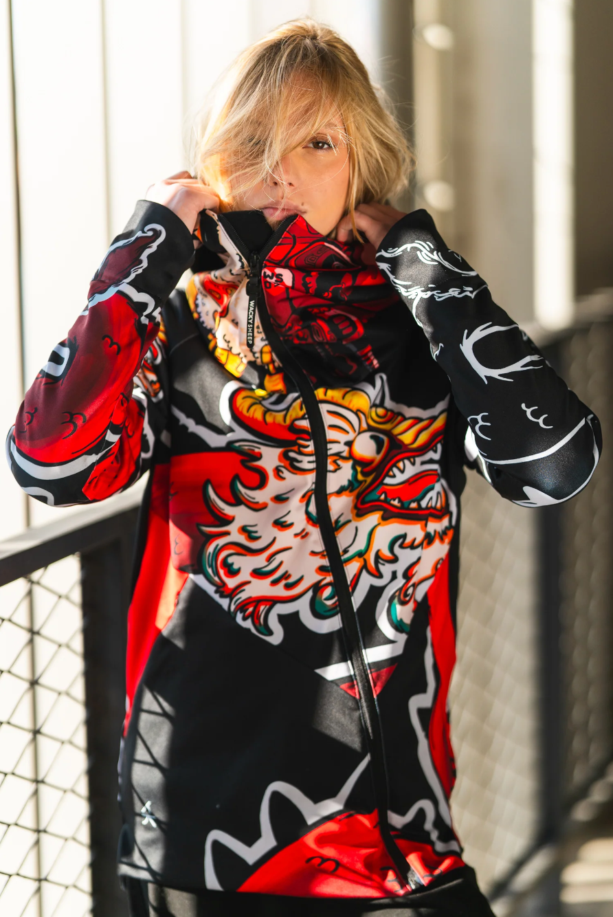 Stay warm and stylish in W's Azdaha Red Hoodie – a 100% polyester hoodie with a cotton backing! Make sure not to get lost in the shuffle with two skilfully hidden zip pockets, sewn cuffs, and no ski pass pocket. And, don't worry about being the wrong size, our 174cm model wears an XS! Snuggle up in comfort and style.