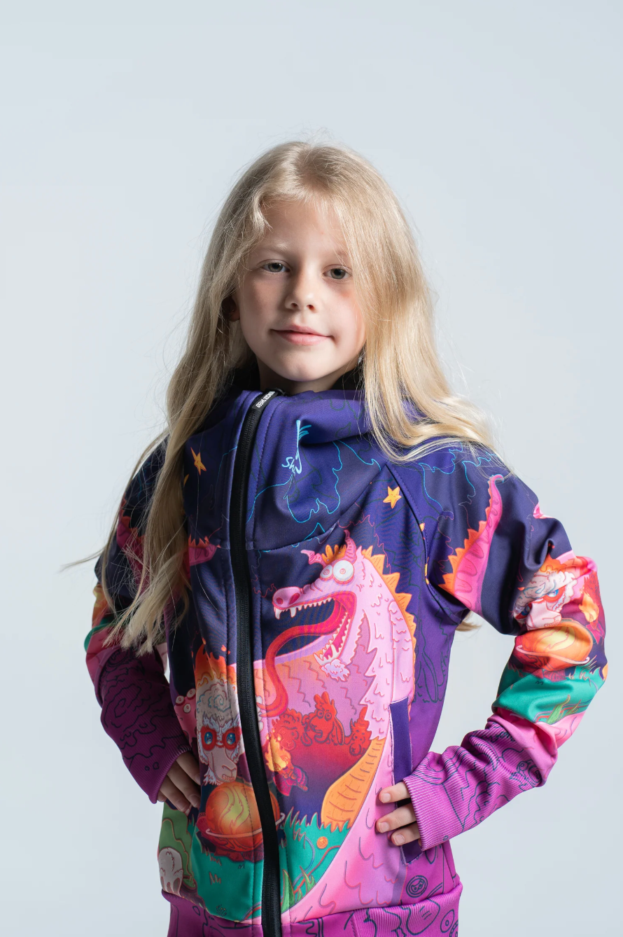 ntroducing the Kids Purple Azdaha Hoodie — the trendiest topper for your tiny trendsetter! It's crafted of 100% polyester and available in sizes 4-6, 6-8, 8-10 and 10-14, so you can get just the right size for your mini-fashionista. Comfort and cuteness all rolled into one!