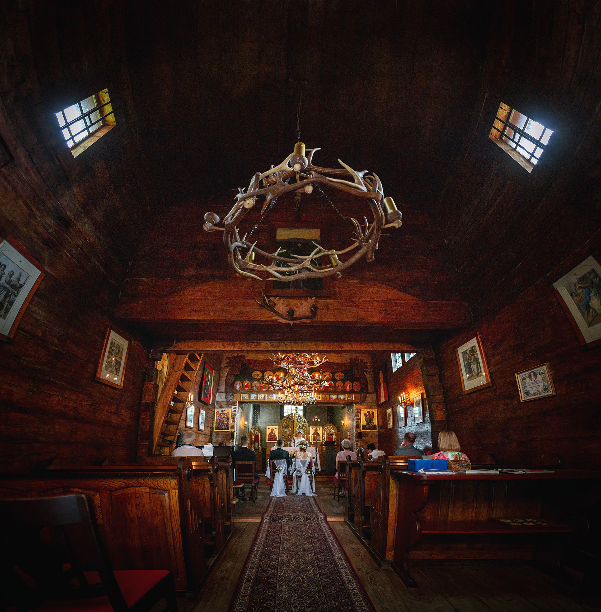 Ceremonia ślubna widziana oczami fotografa reportaż Krosno