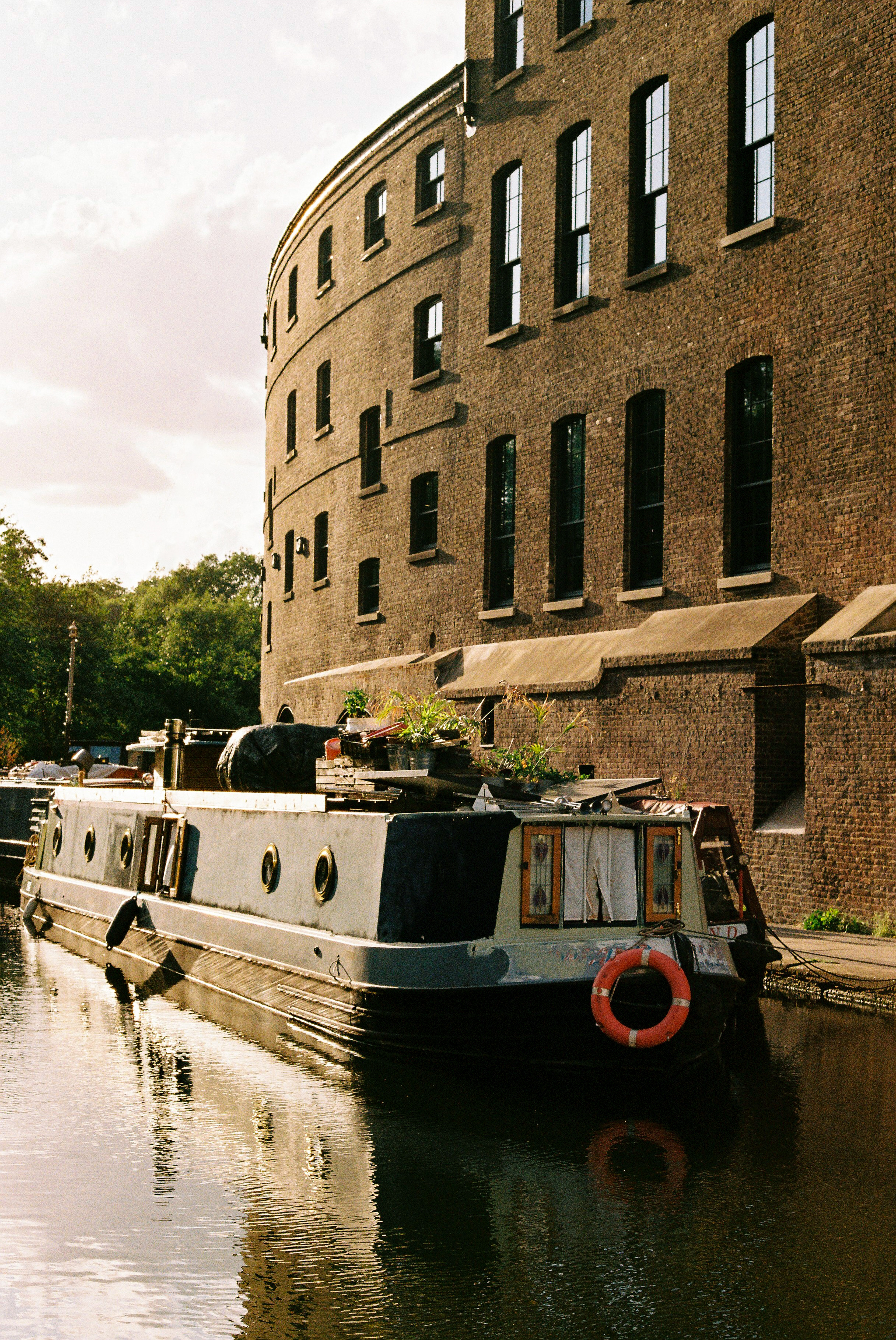 The canals, London