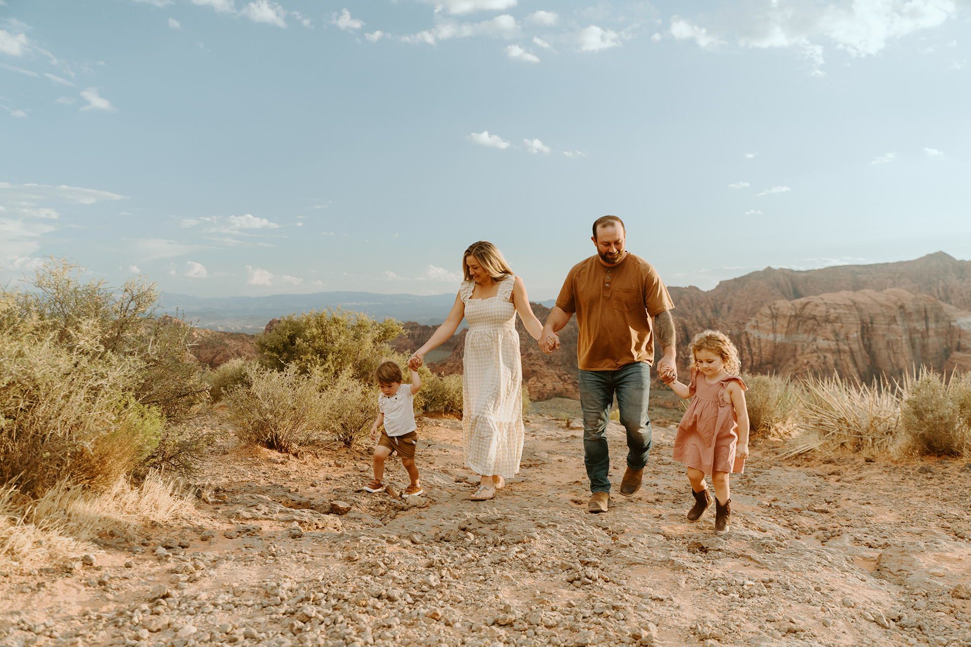 best engagement photographer afton