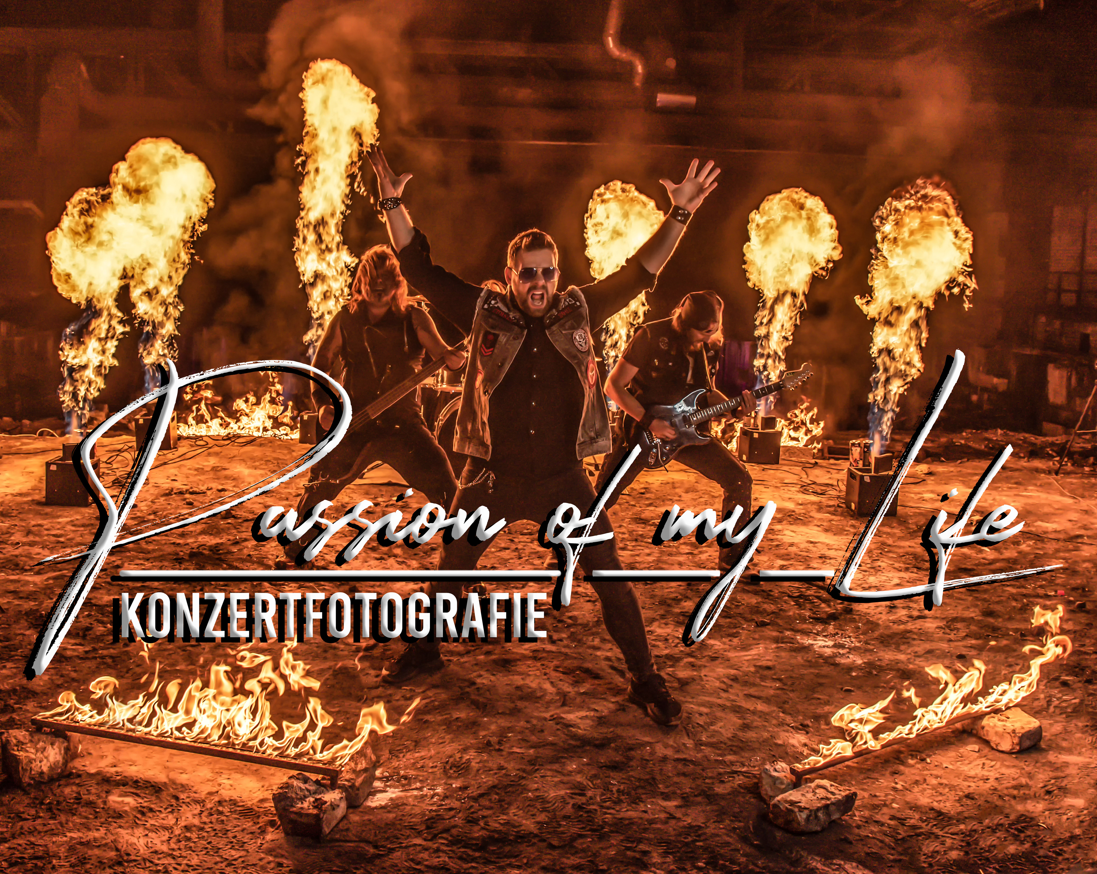 Konzertfotografie ist meine Leidenschaft, und ich brenne dafür, die energiegeladenen Momente auf der Bühne festzuhalten. Wenn du nach professionellen Fotos deiner Auftritte suchst, dann bist du bei mir genau richtig! Ich fange die Essenz deiner Gigs in erstklassigen Bildern ein.