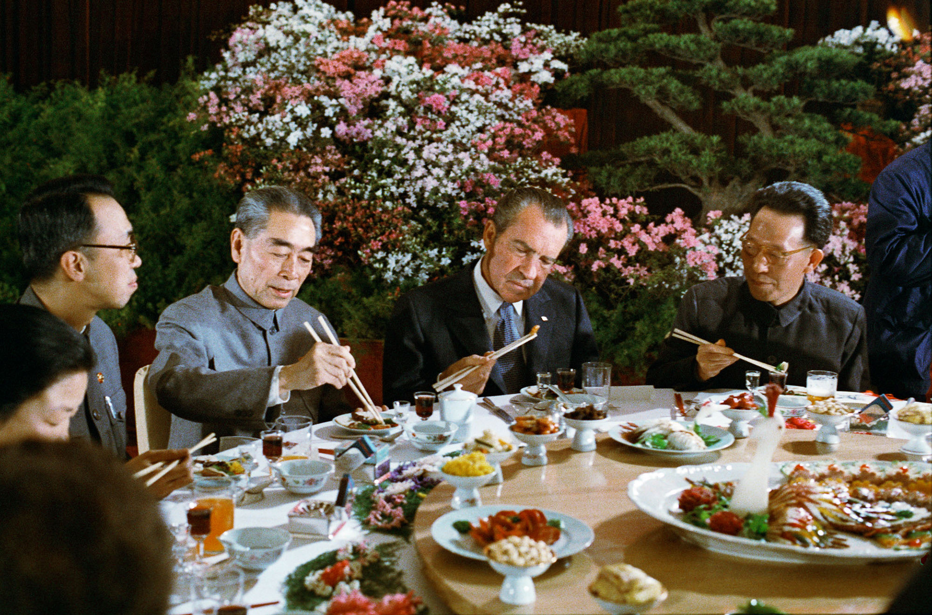 President Nixon using chopsticks during a state banquet in China, 26 February 1972 (US National Archives, C8616-29)