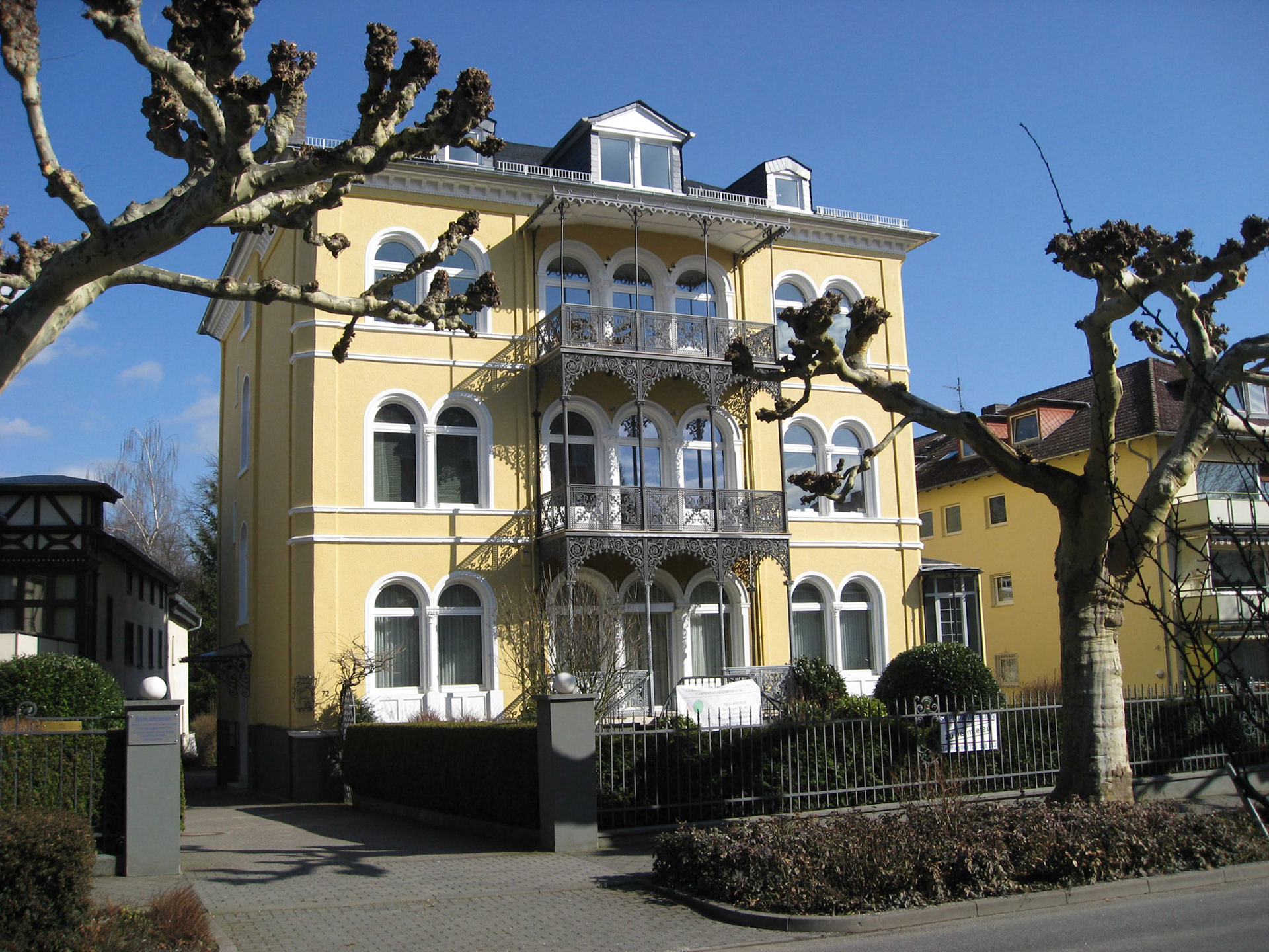 2010