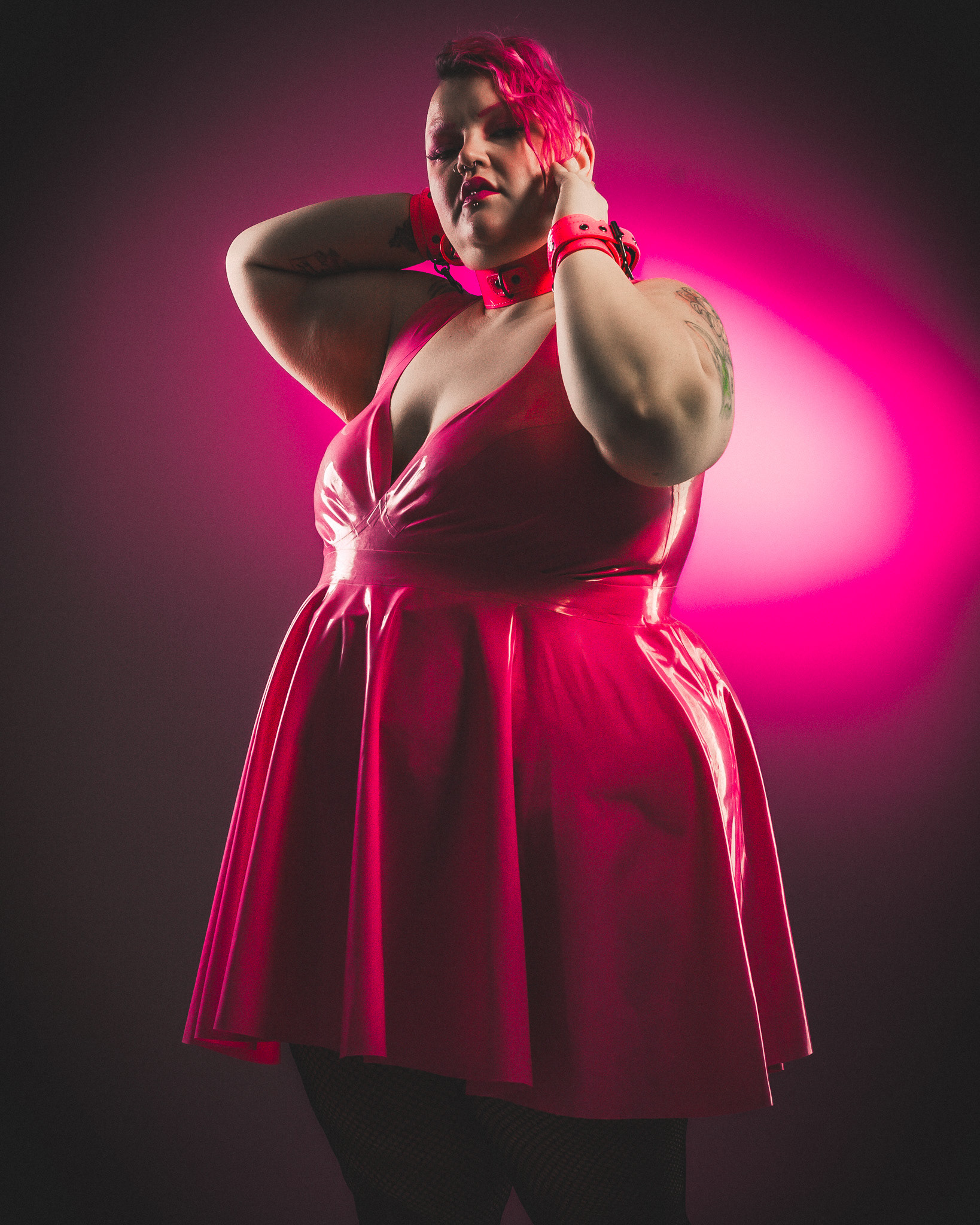 CurvyGlitter, 2023. Latex-asun on tehnyt Tiina Rikala
