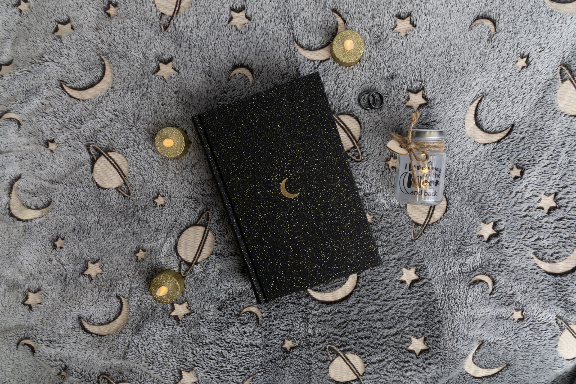 Book of night (Dutch edition)
