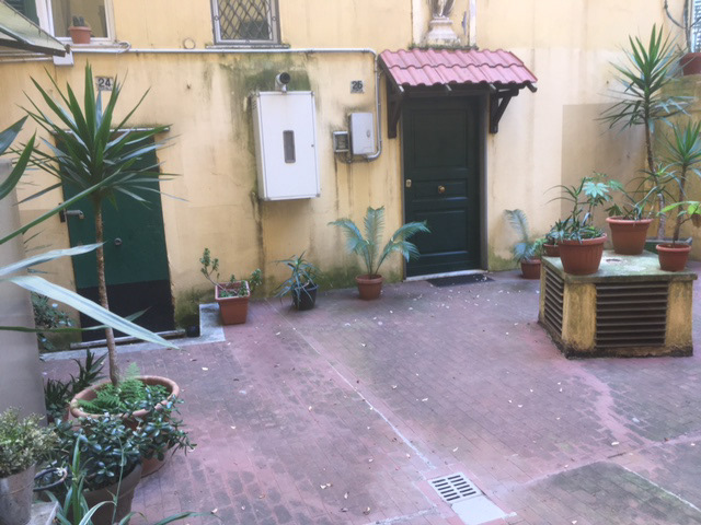 cortile di accesso