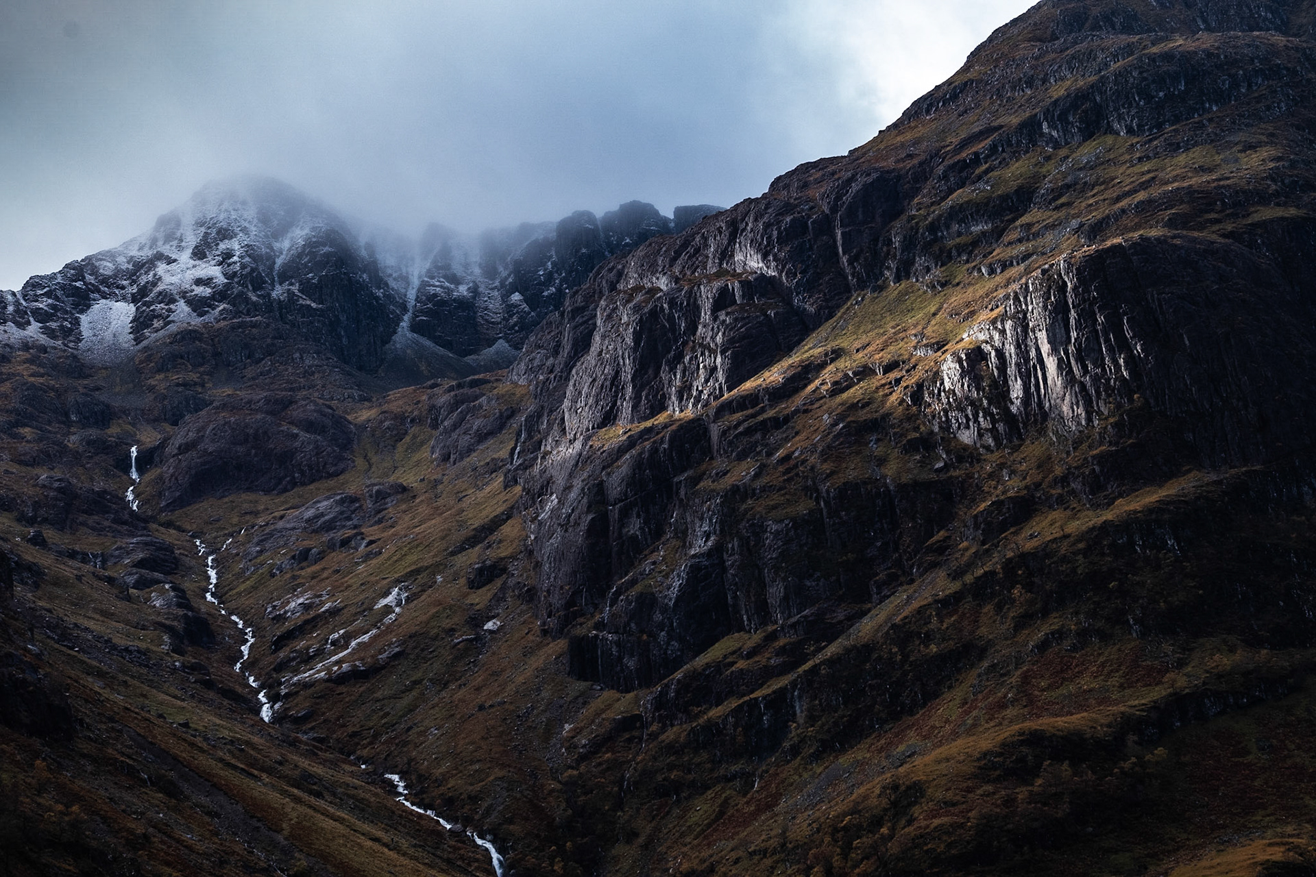 Looking up from the glen towards Bidean nam Bian. The light on the rock faces of Gearr Aonach was wonderful.