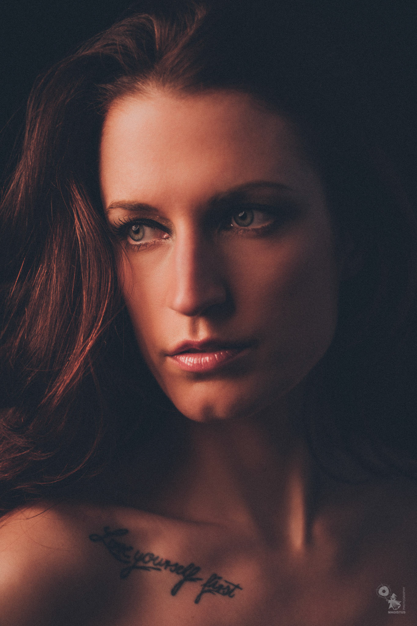 Just Beauty | MAGISTUS|PHOTOGRAPHY |

Drei Closeup aus diesem Shoot gibt es hier:
http://magistus.photography/just-beauty  #closeup #portrait #beauty #photography #magistus #darmstadt