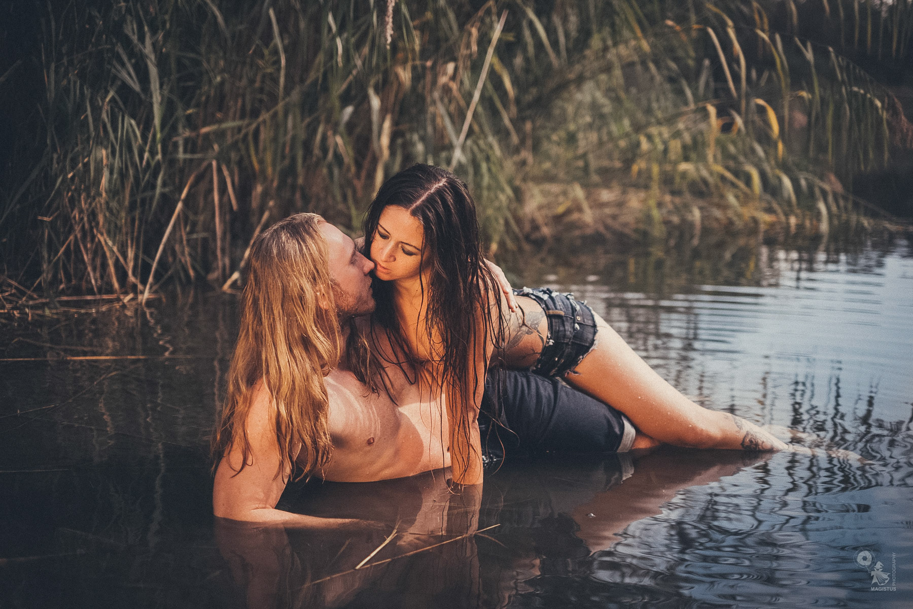 Water Affection | MAGISTUS|PHOTOGRAPHY | http://fb.com/MagistusFoto

Fünf Bilder im Blog: http://blog.magistus.de/2017/11/06/water-affection/