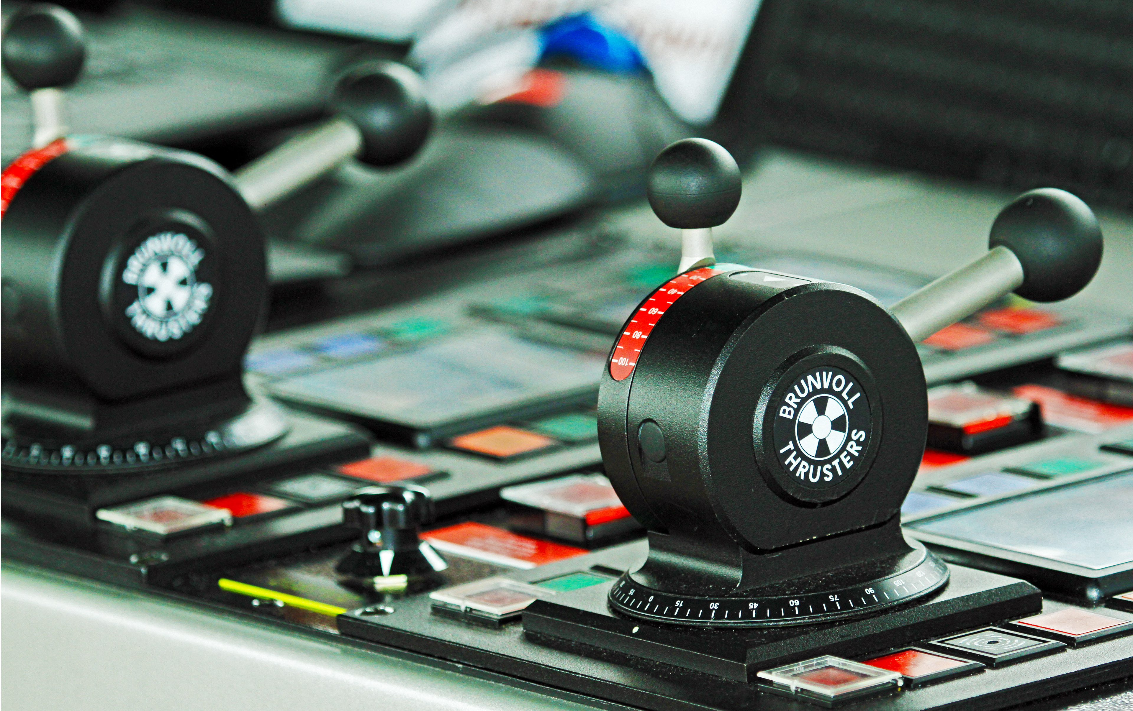 Bruvoll Thruster Controls