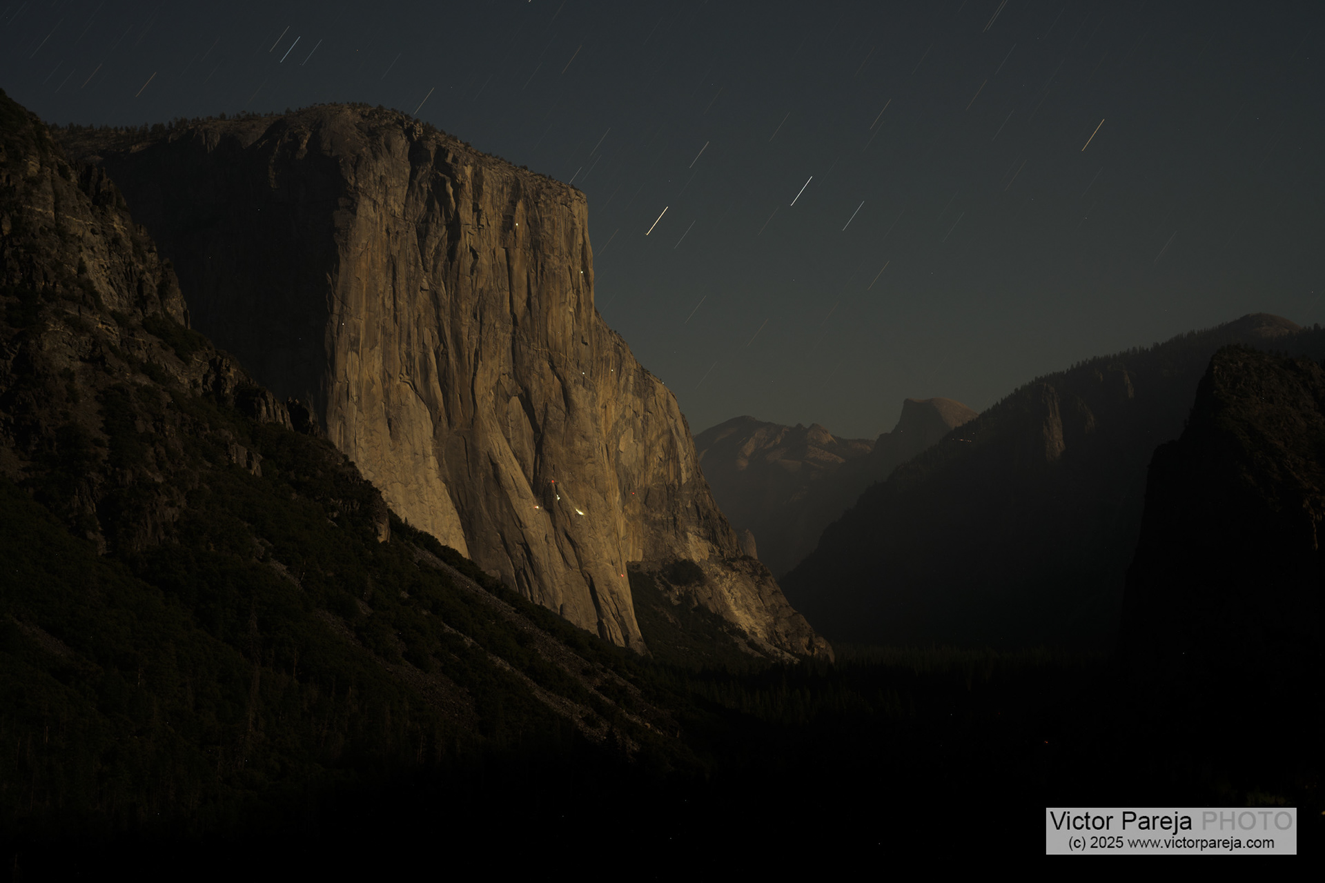 Climbers in El Capitan - Yosemite National Park