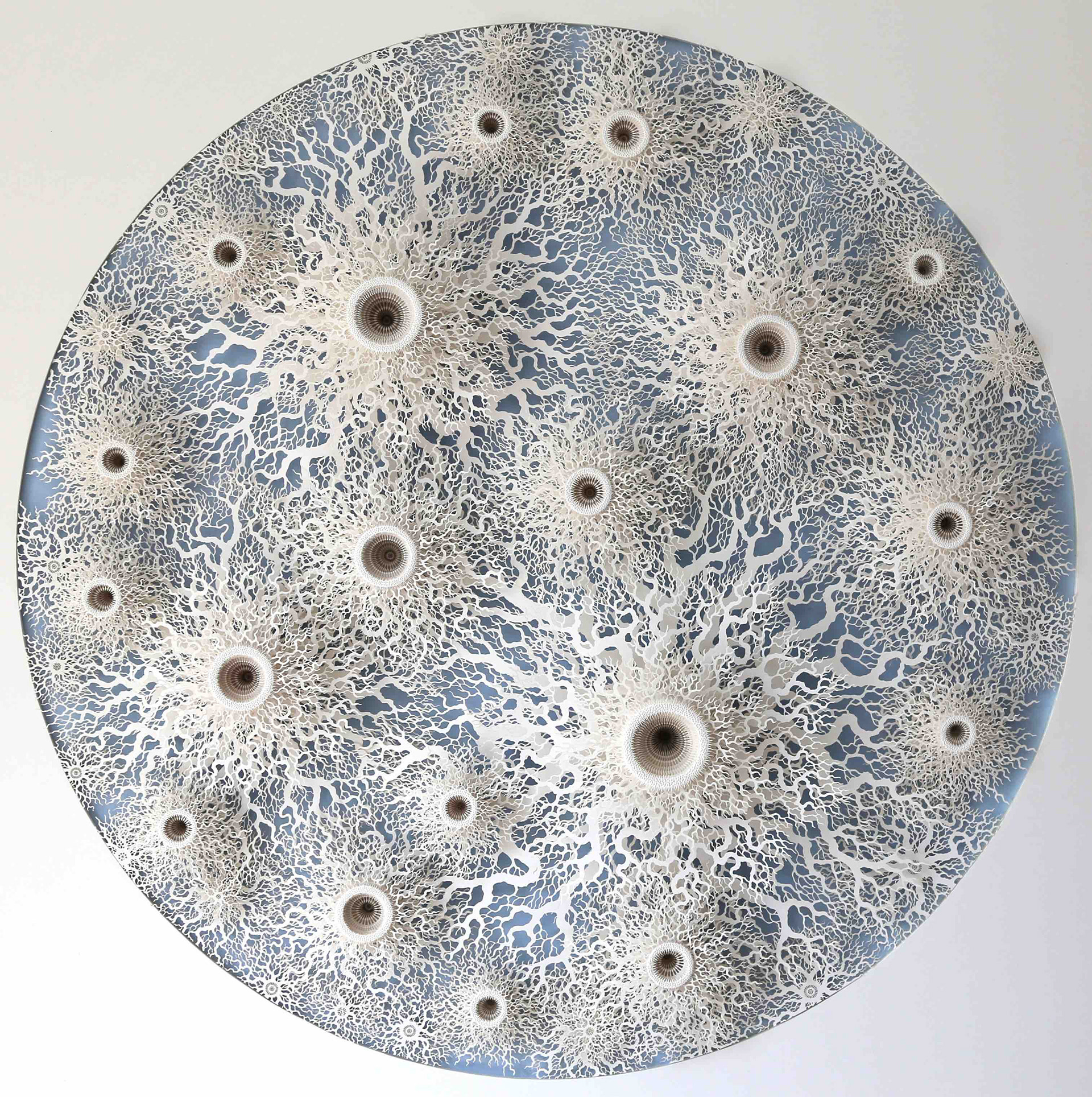 A hand- and laser-cut paper artwork by Rogan Brown, represented in the Netherlands by Lindenbaum Gallery.