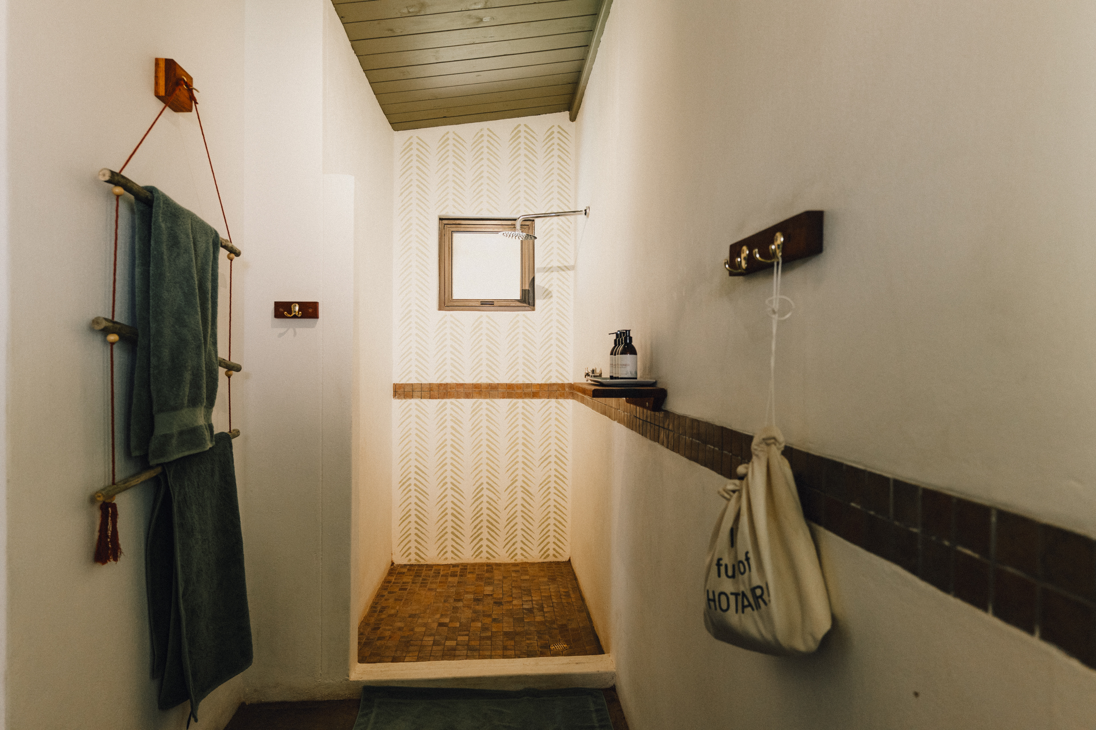 bathroom (shower)