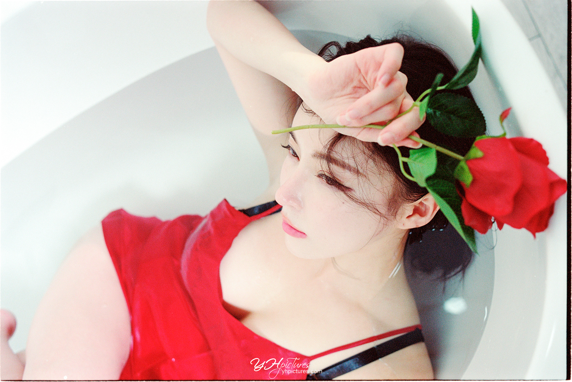 OCW01HP0721 │ F6 │ Portra160 │ B10 │ 9000ED