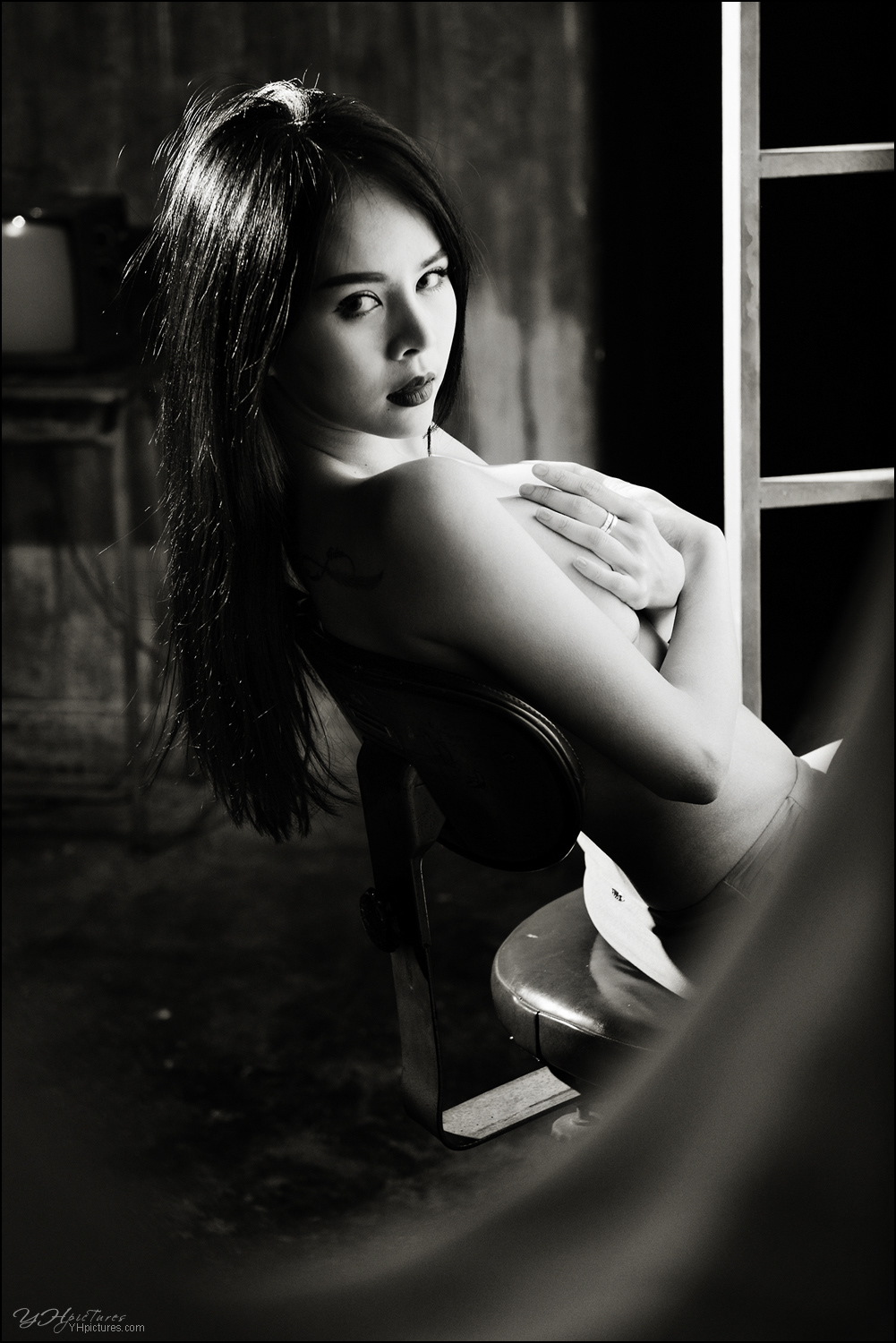 Looktarn02YT26 │ D810 │ B19510