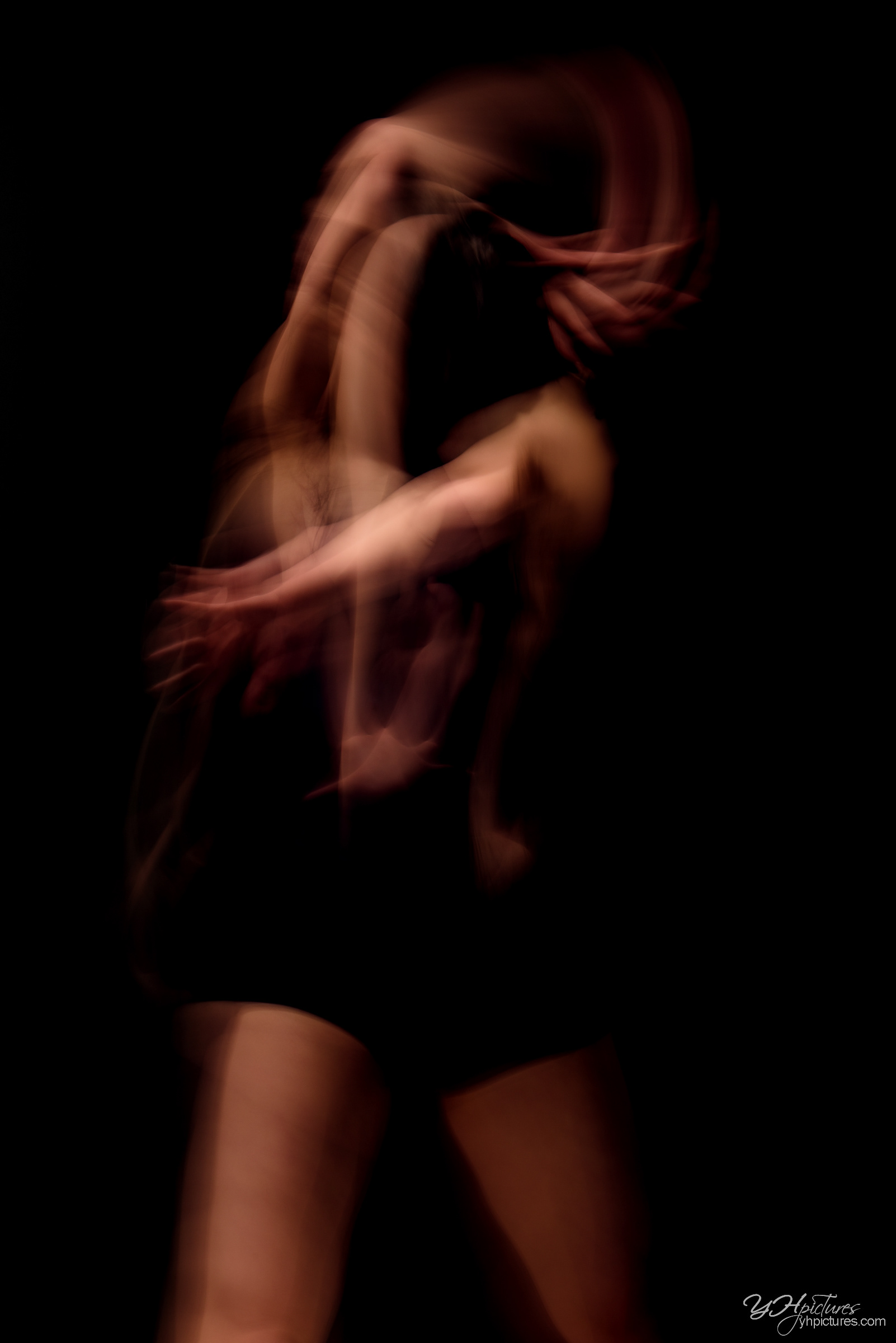 CYR05YU210555_08HI │ D810 │ B1 +Halogen